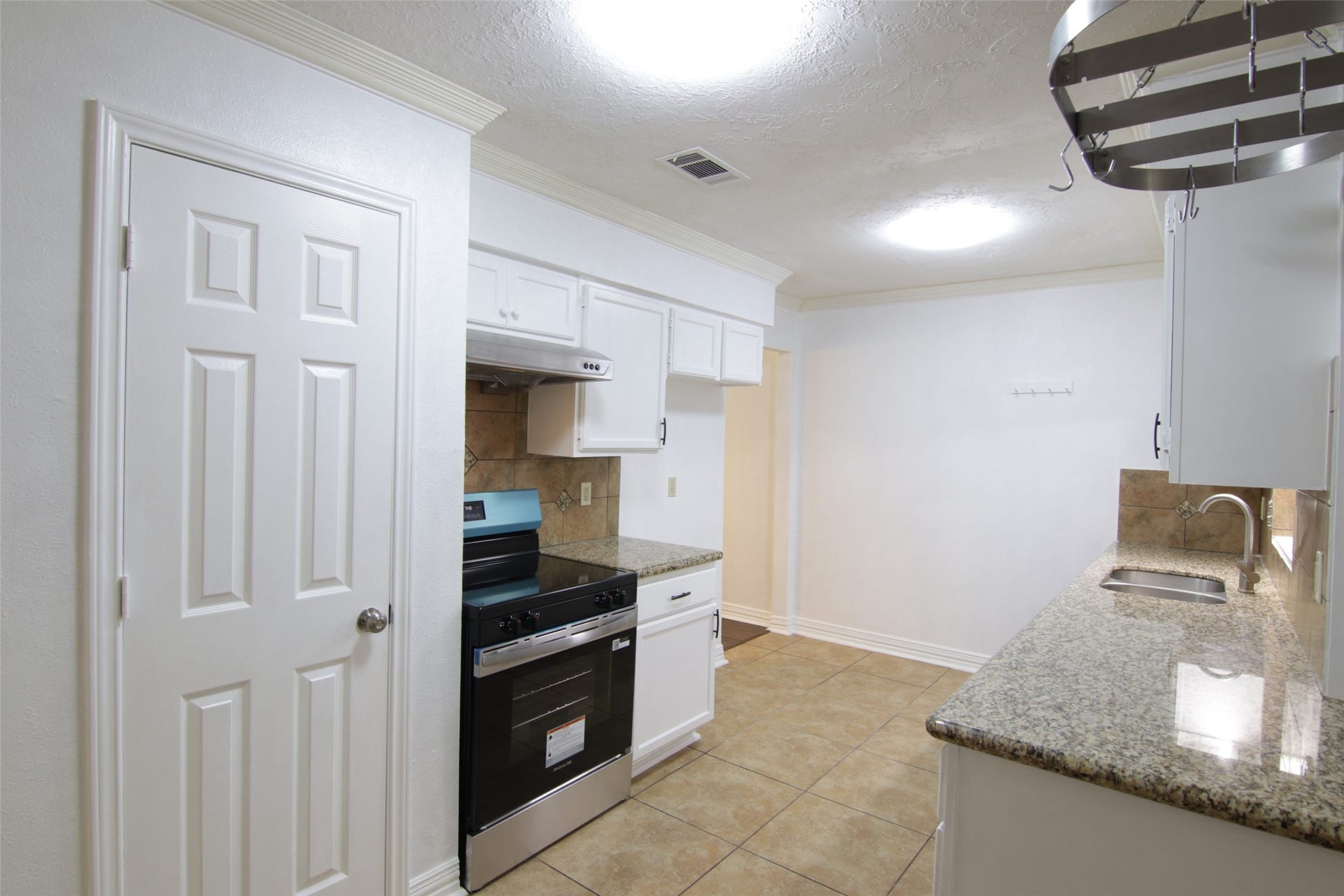 10402 Long River Drive, Sugar Land, TX 77498 10402 Long River Drive, Sugar Land, TX 77498