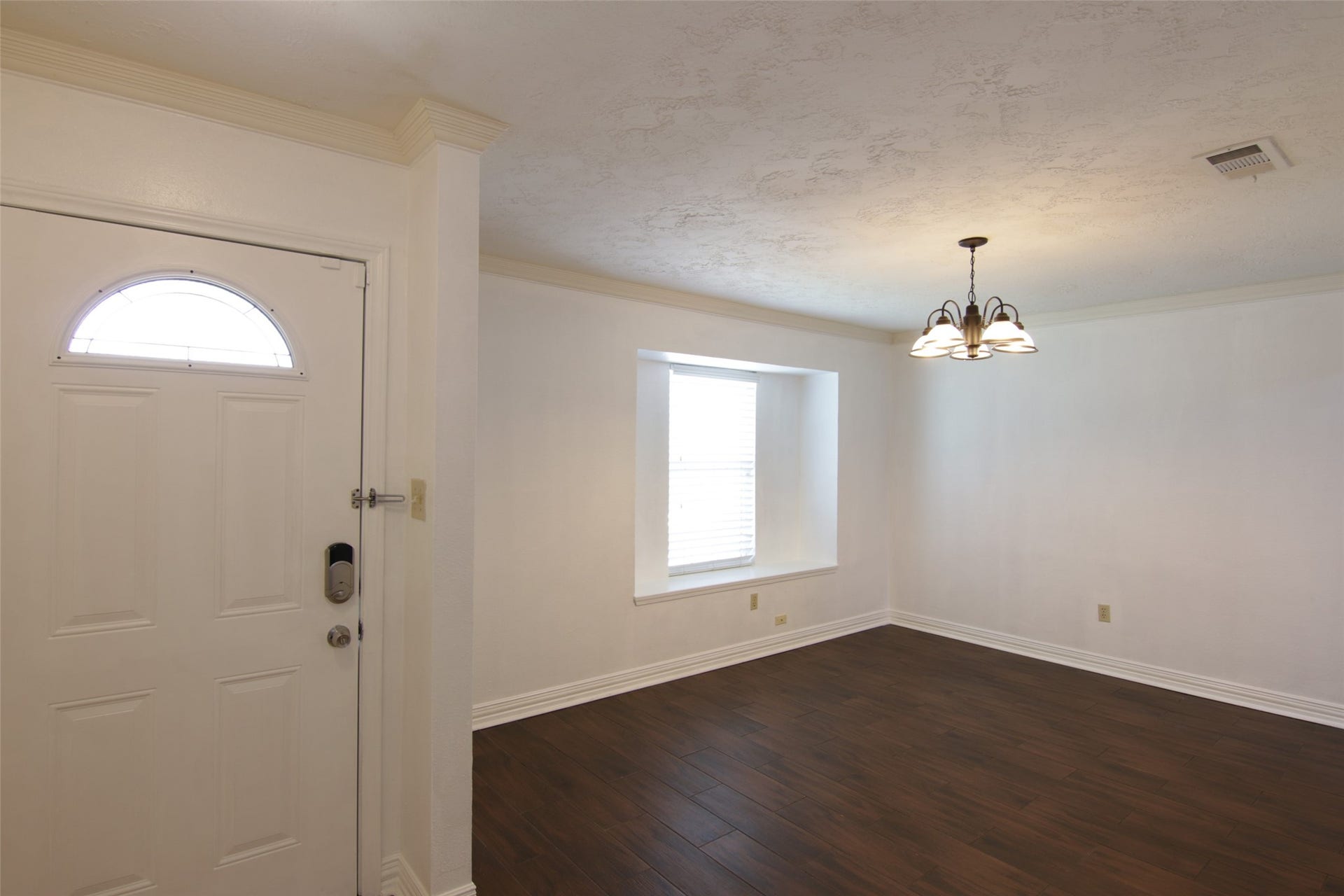 10402 Long River Drive, Sugar Land, TX 77498 10402 Long River Drive, Sugar Land, TX 77498