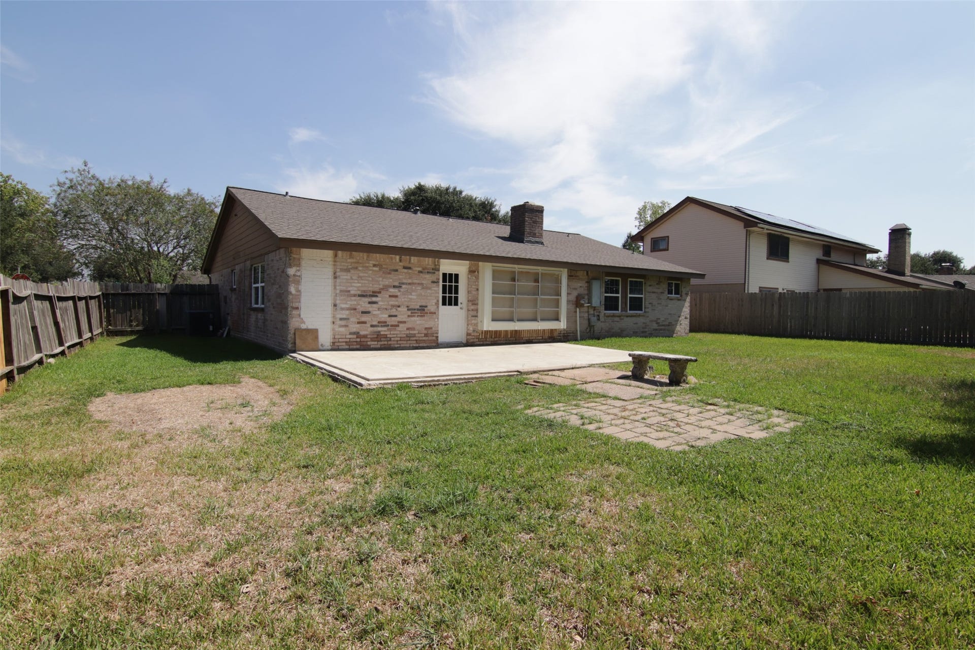 10402 Long River Drive, Sugar Land, TX 77498 10402 Long River Drive, Sugar Land, TX 77498