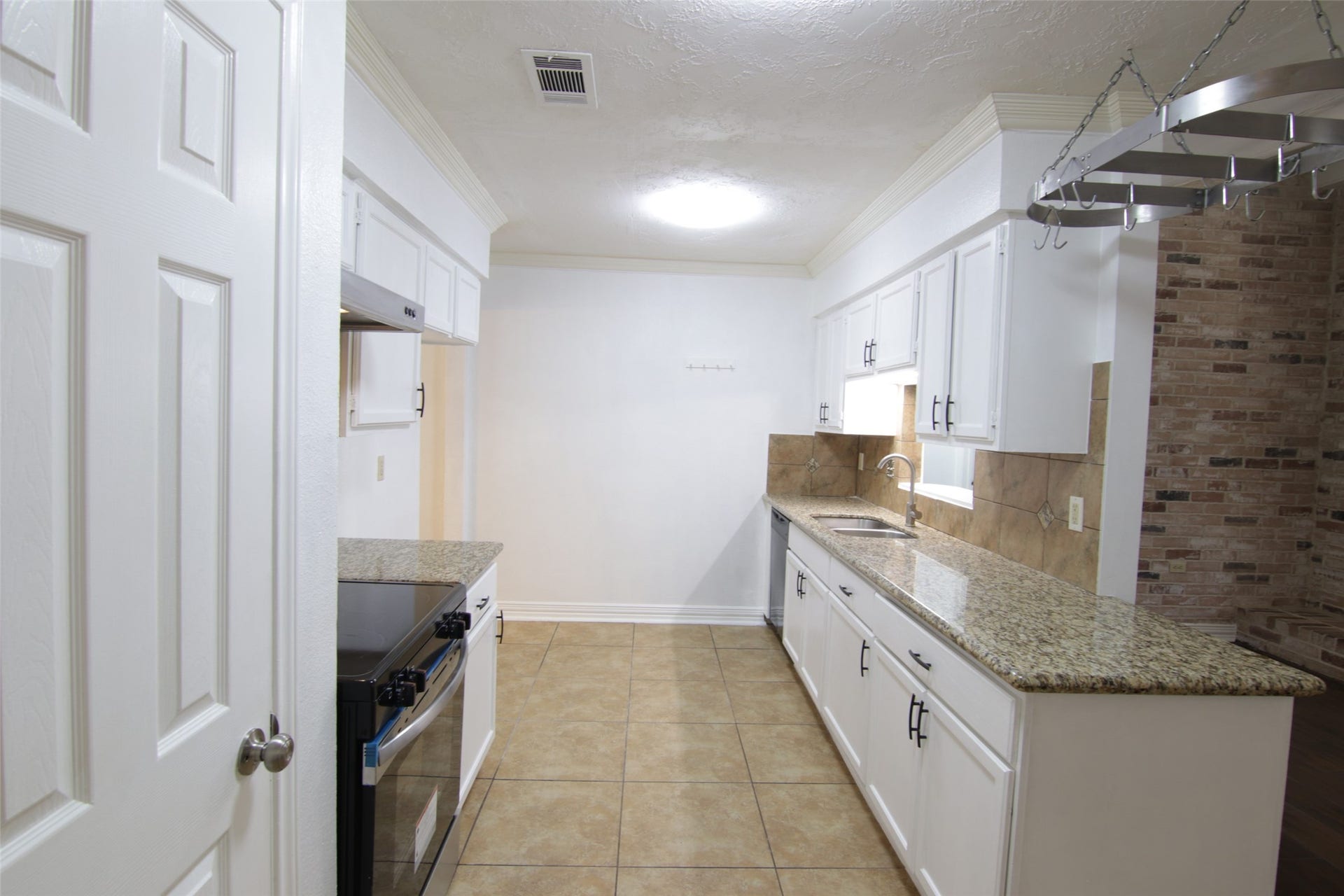 10402 Long River Drive, Sugar Land, TX 77498 10402 Long River Drive, Sugar Land, TX 77498