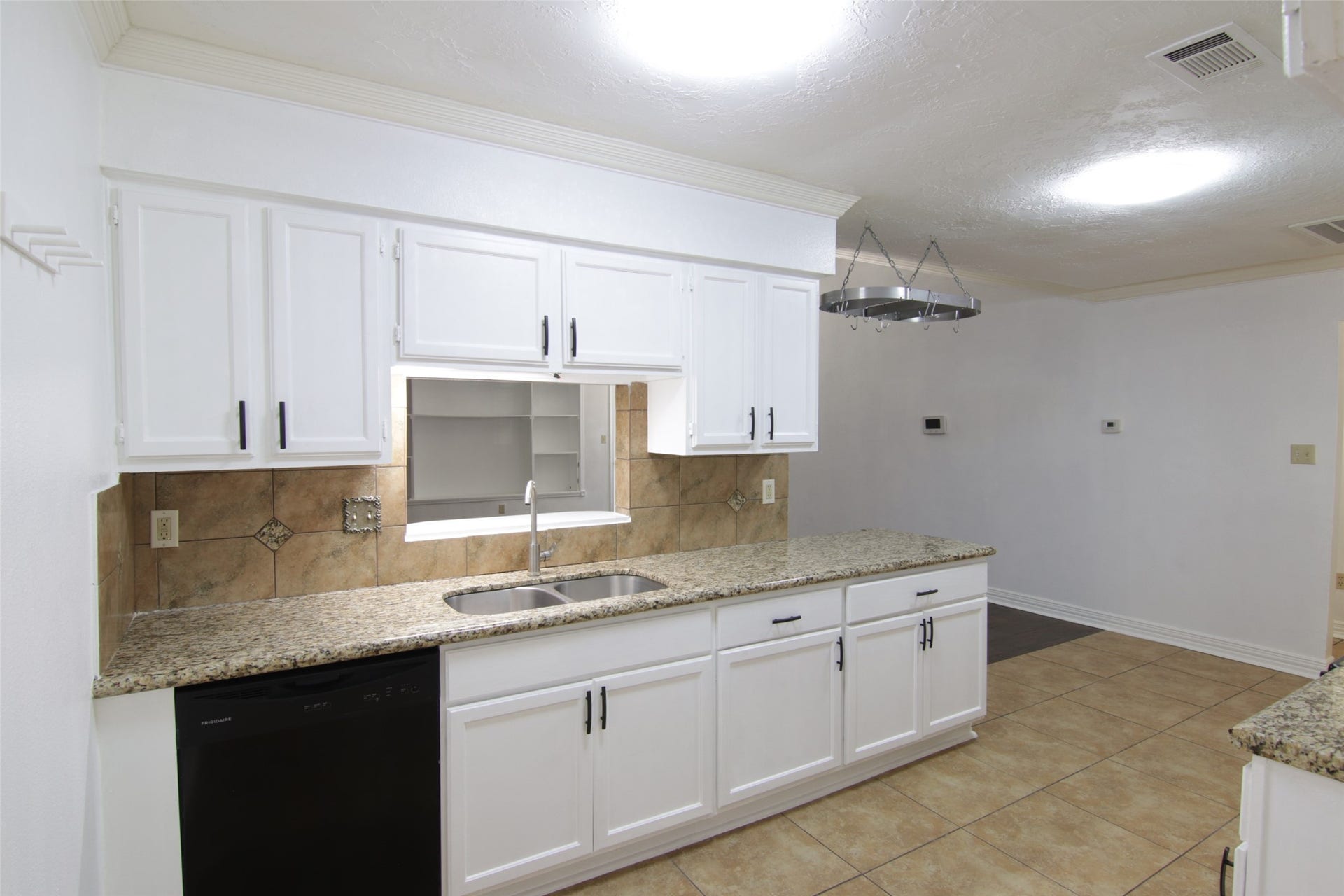 10402 Long River Drive, Sugar Land, TX 77498 10402 Long River Drive, Sugar Land, TX 77498