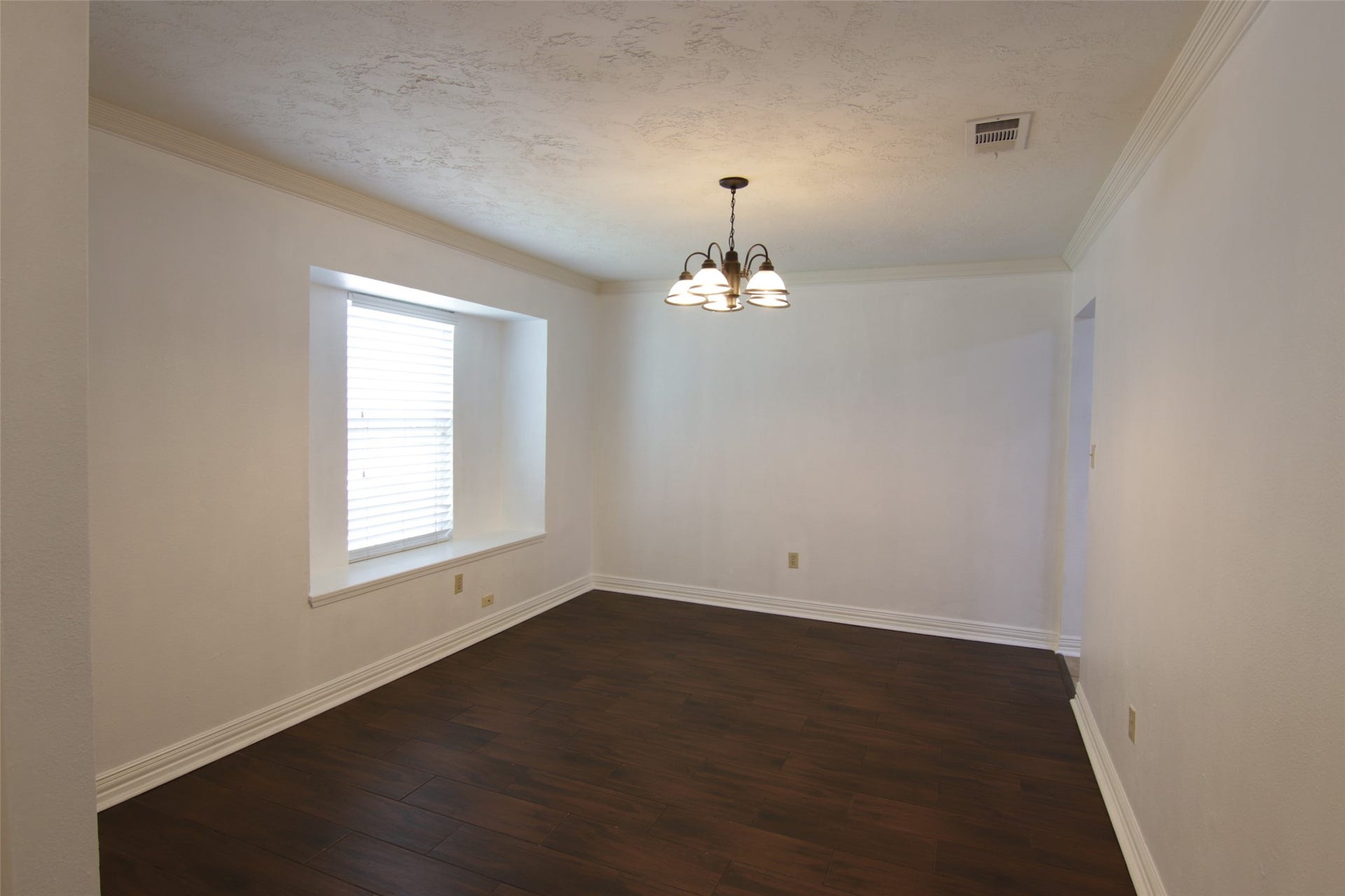 10402 Long River Drive, Sugar Land, TX 77498 10402 Long River Drive, Sugar Land, TX 77498