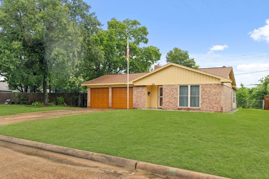Property photo for 746 Fawn Drive, Houston, TX