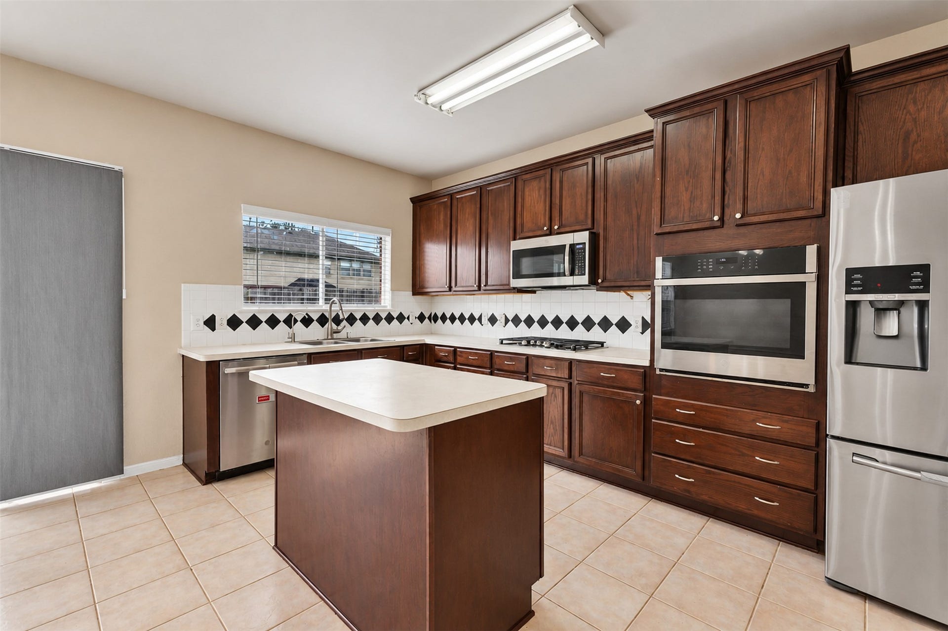 5406 Linden Grove Court, Sugar Land, TX 77479 5406 Linden Grove Court, Sugar Land, TX 77479