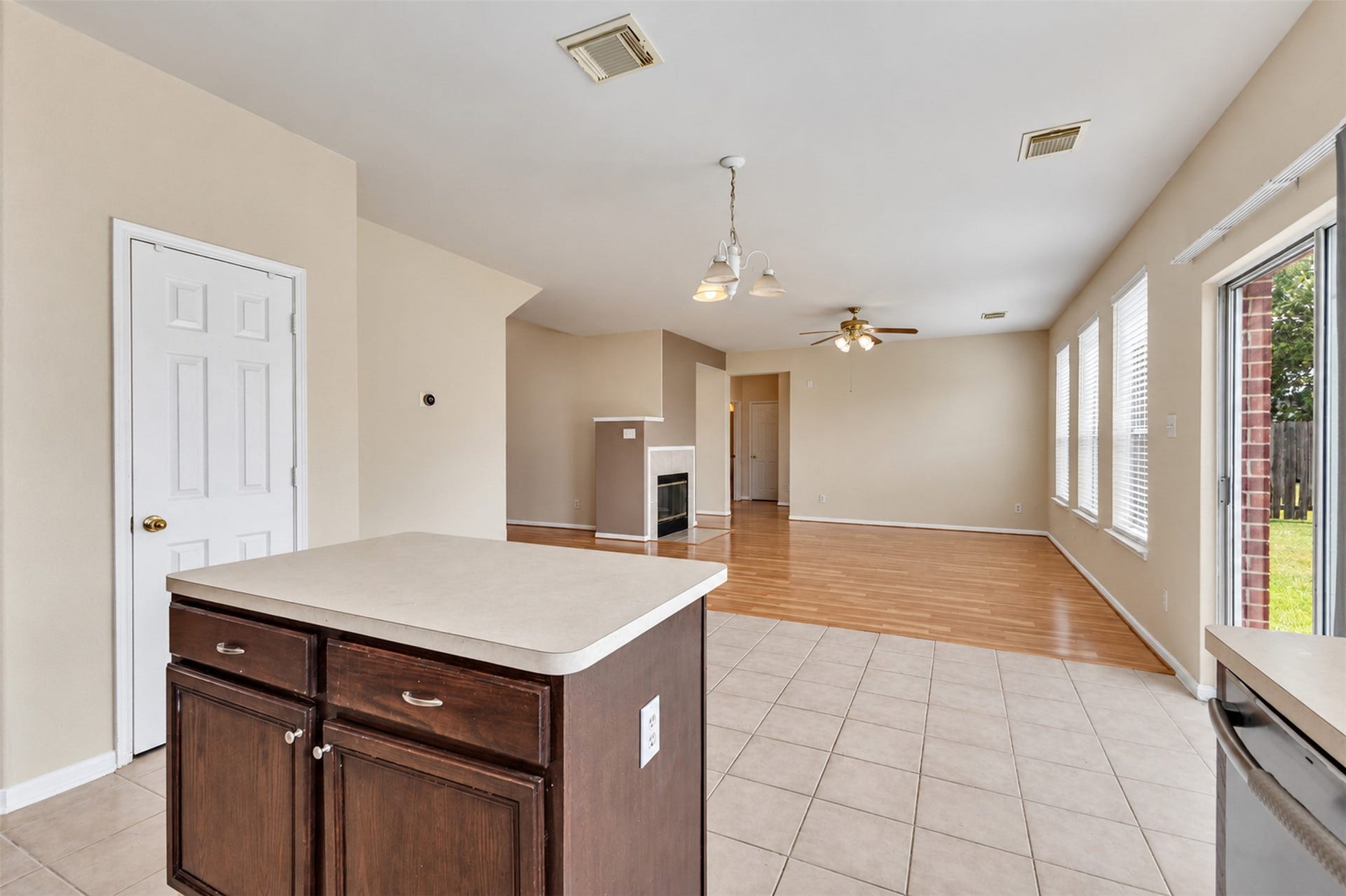 5406 Linden Grove Court, Sugar Land, TX 77479 5406 Linden Grove Court, Sugar Land, TX 77479