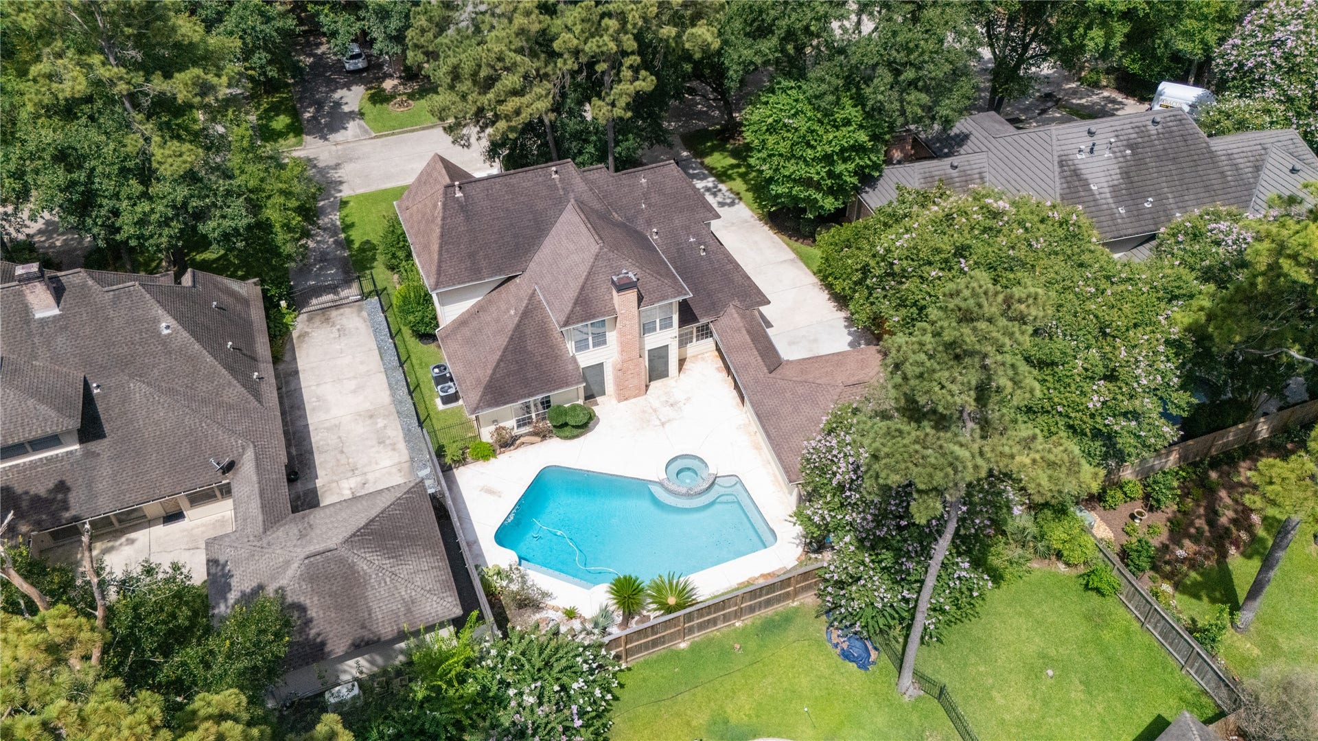 14014 Court Of Regents, Houston, TX 77069 14014 Court Of Regents, Houston, TX 77069