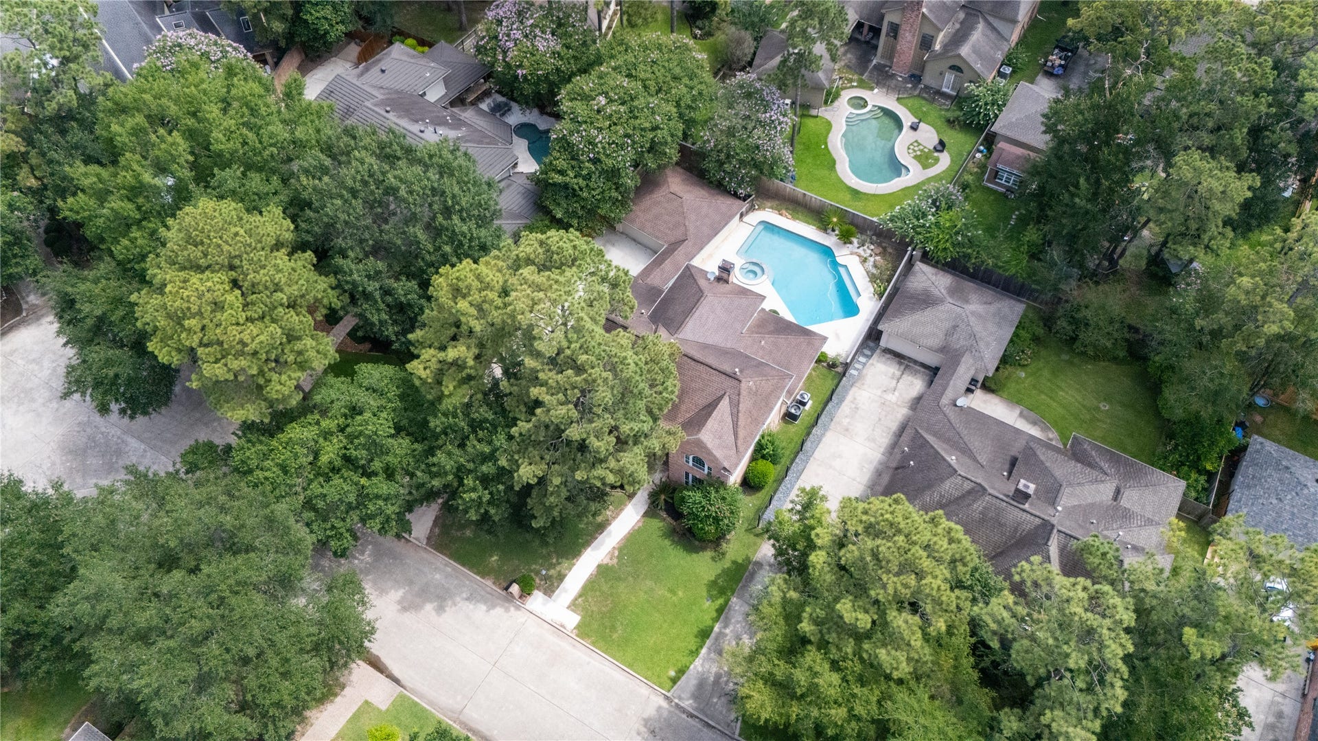 14014 Court Of Regents, Houston, TX 77069 14014 Court Of Regents, Houston, TX 77069