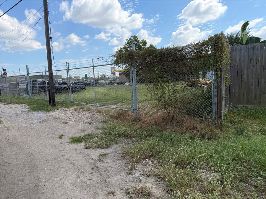 Property photo for 9802 Galveston Road, Houston, TX