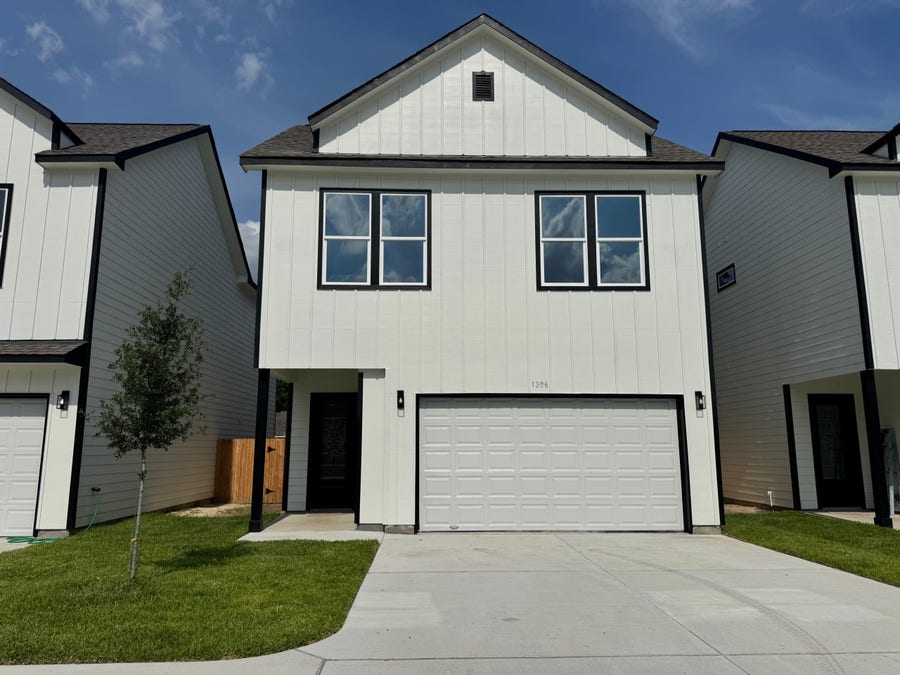 Property photo for 1306 Duff Lane, Houston, TX