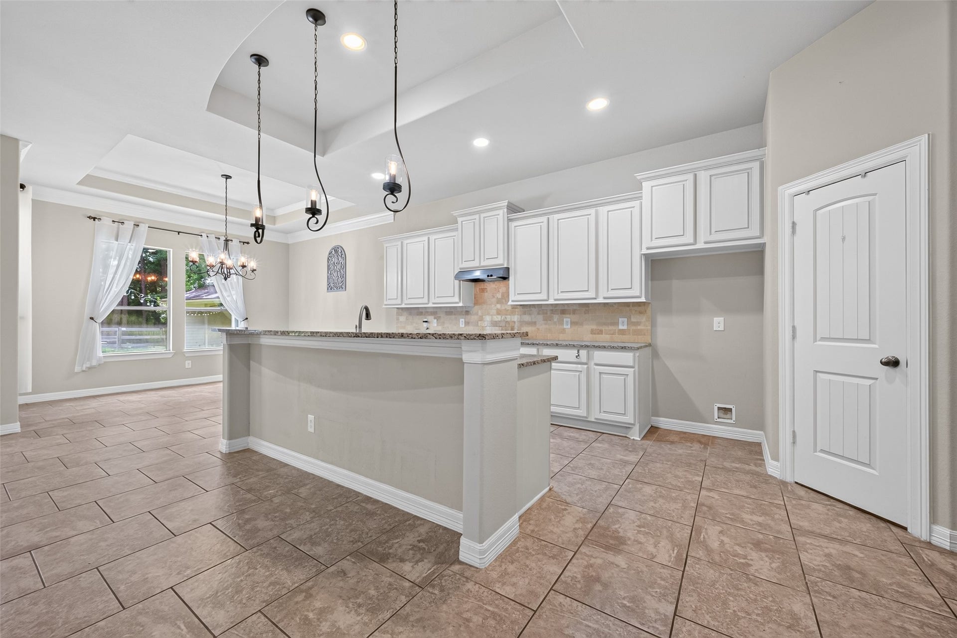 28510 Redwood Cliff Lane, Huffman, TX 77336 28510 Redwood Cliff Lane, Huffman, TX 77336
