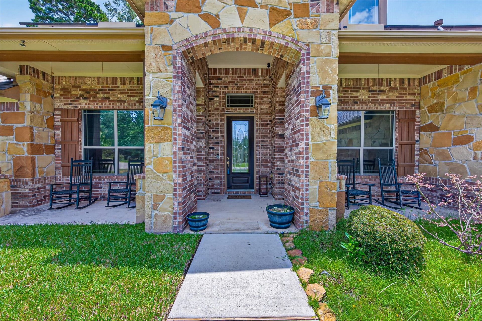 28510 Redwood Cliff Lane, Huffman, TX 77336 28510 Redwood Cliff Lane, Huffman, TX 77336