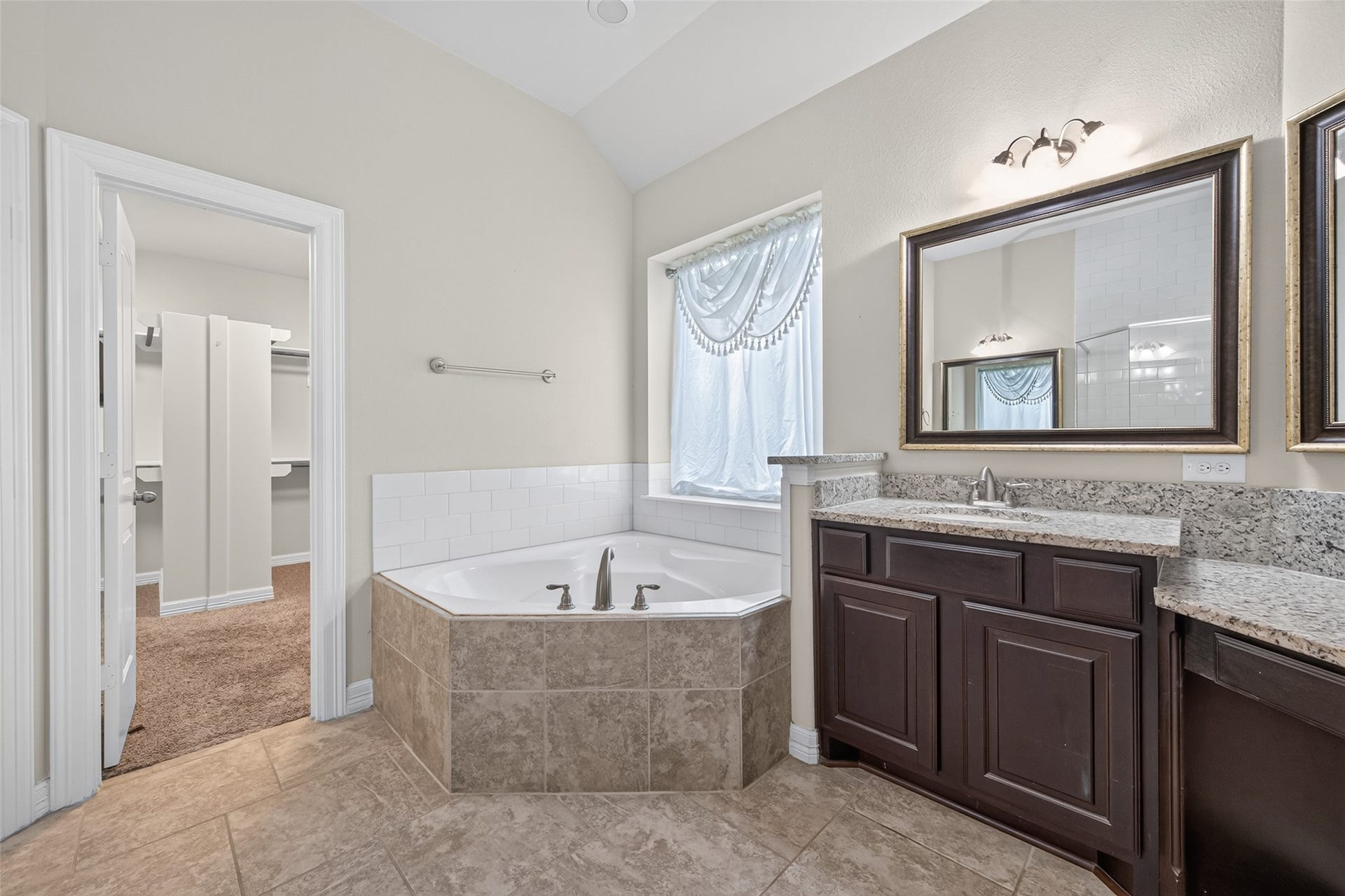 28510 Redwood Cliff Lane, Huffman, TX 77336 28510 Redwood Cliff Lane, Huffman, TX 77336