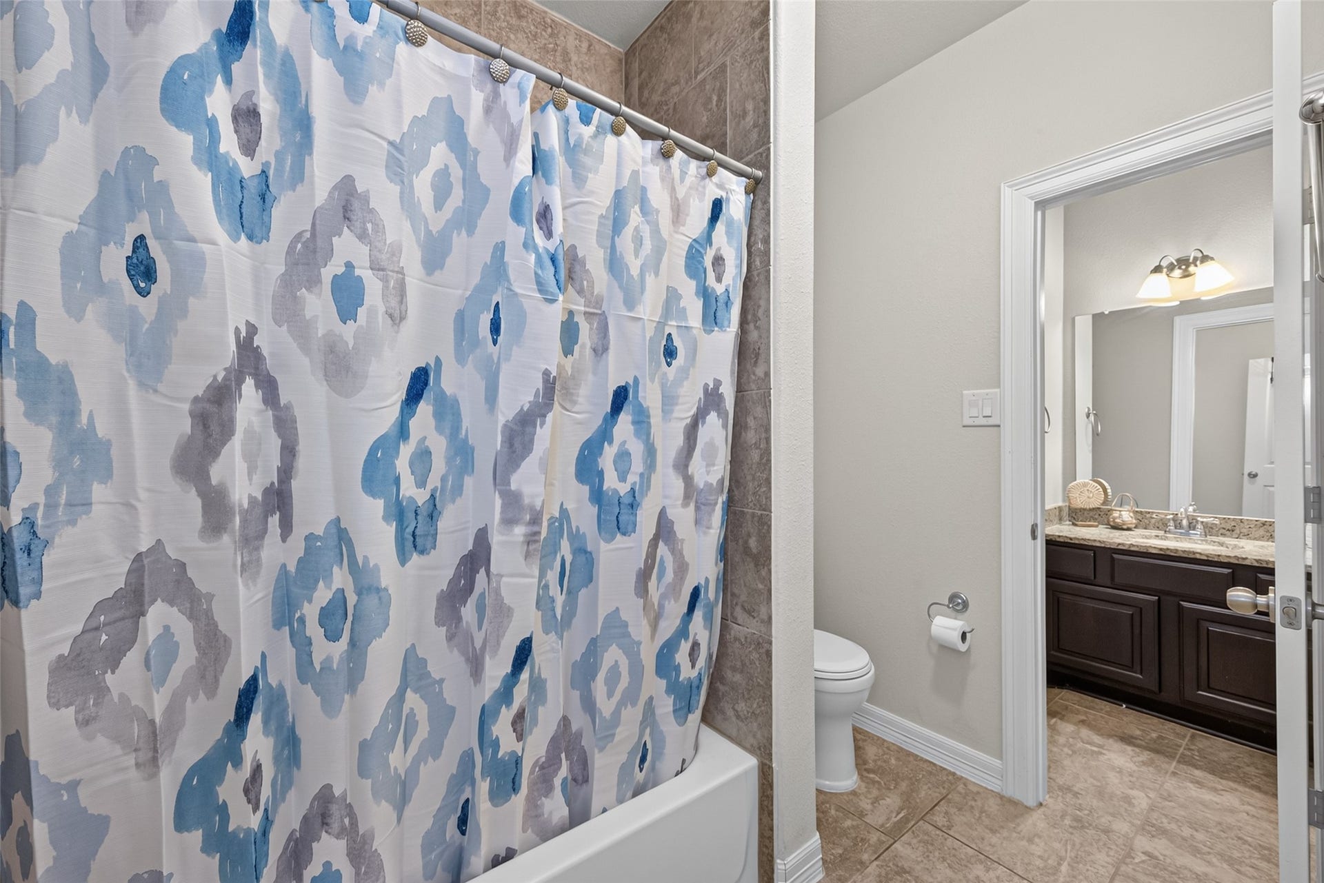 28510 Redwood Cliff Lane, Huffman, TX 77336 28510 Redwood Cliff Lane, Huffman, TX 77336