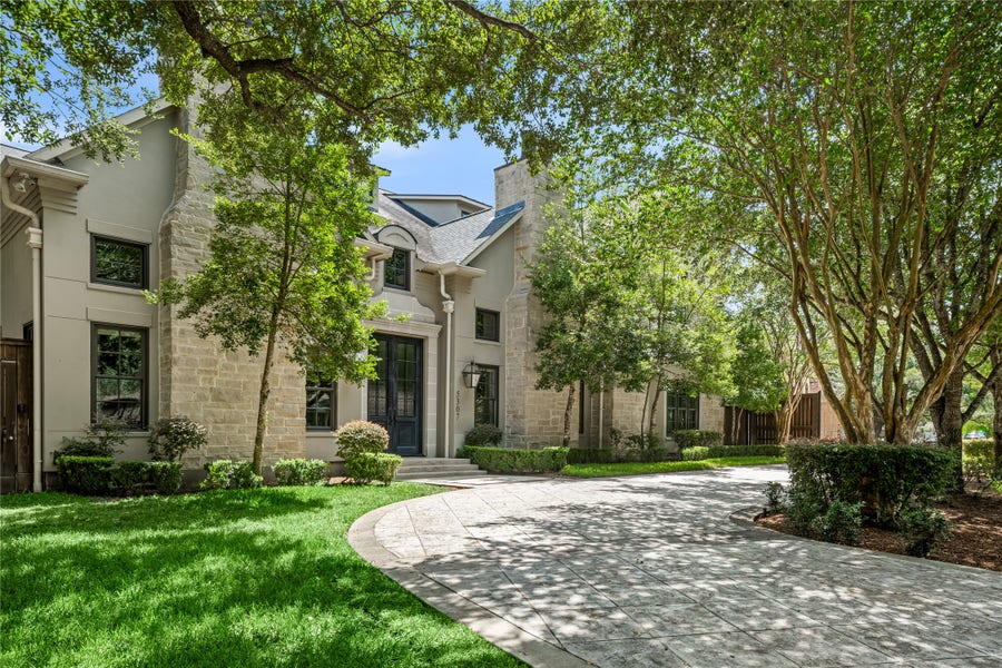 Property photo for 5307 Huckleberry Lane, Houston, TX