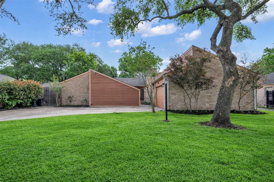 Property photo for 8206 Debbie Gay Drive, Houston, TX