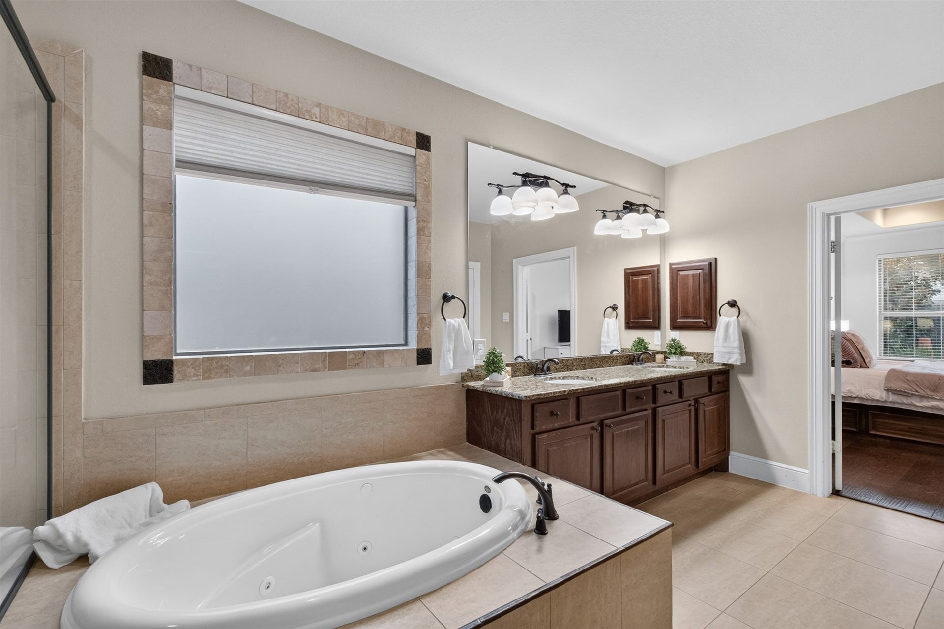 2806 Texas Laurel Drive, Katy, TX 77494 Soaker jacuzzi tub