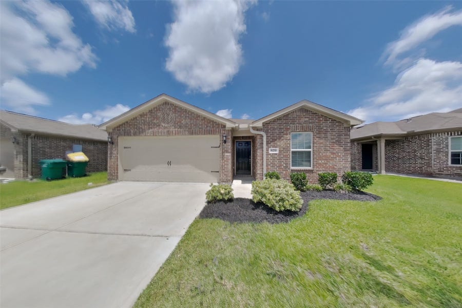 Property photo for 829 Painted Bison Drive, La Marque, TX