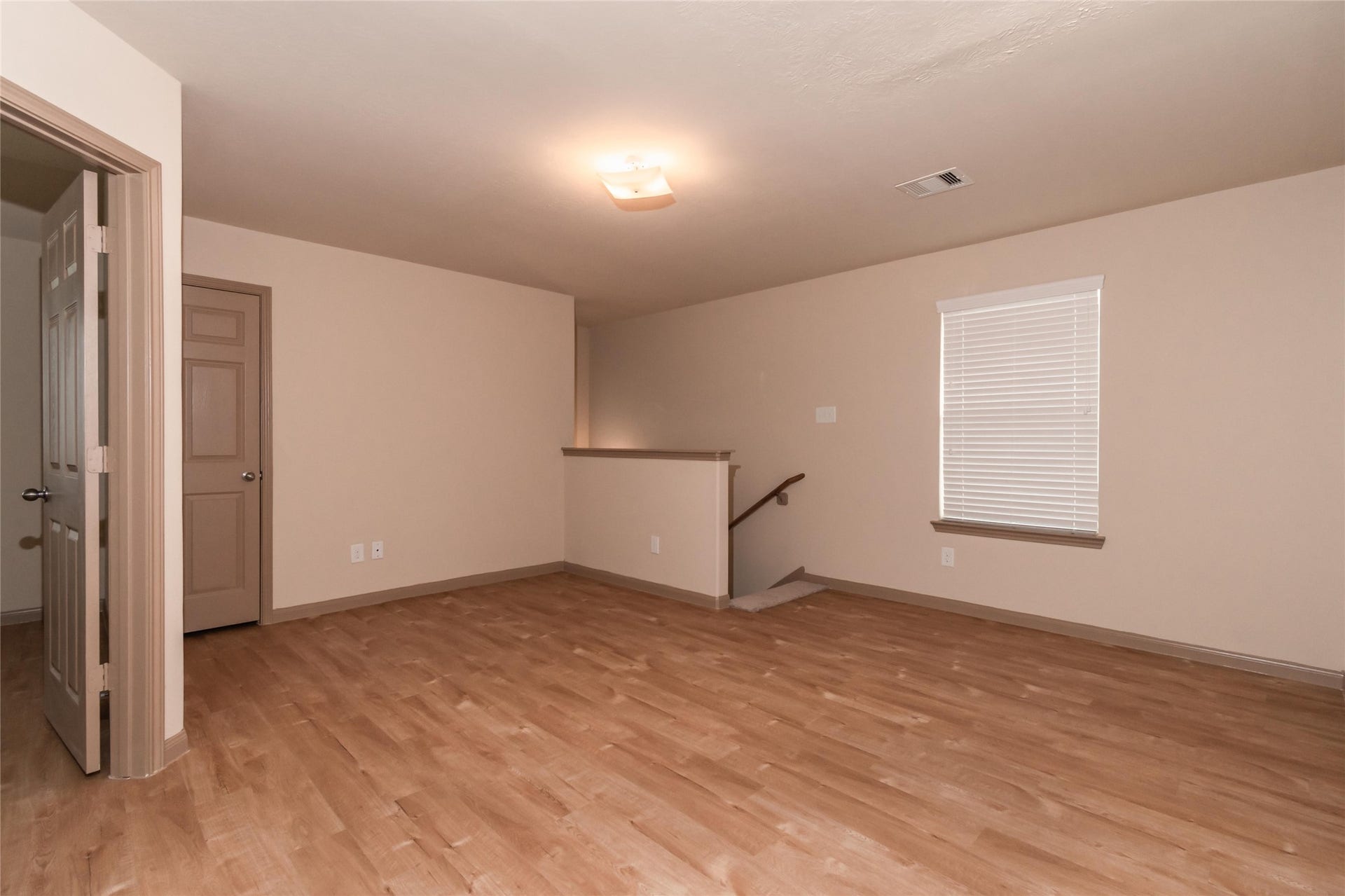 5711 Kyle Cove Drive, Katy, TX 77449 Photos may be representative of the floor plan and not the exact home. Finishes, layout, and features of the actual property for lease may vary.