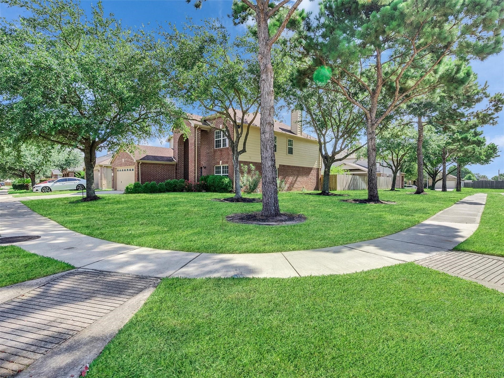 6902 Oleander Grove Way, Houston, TX 77049 6902 Oleander Grove Way, Houston, TX 77049