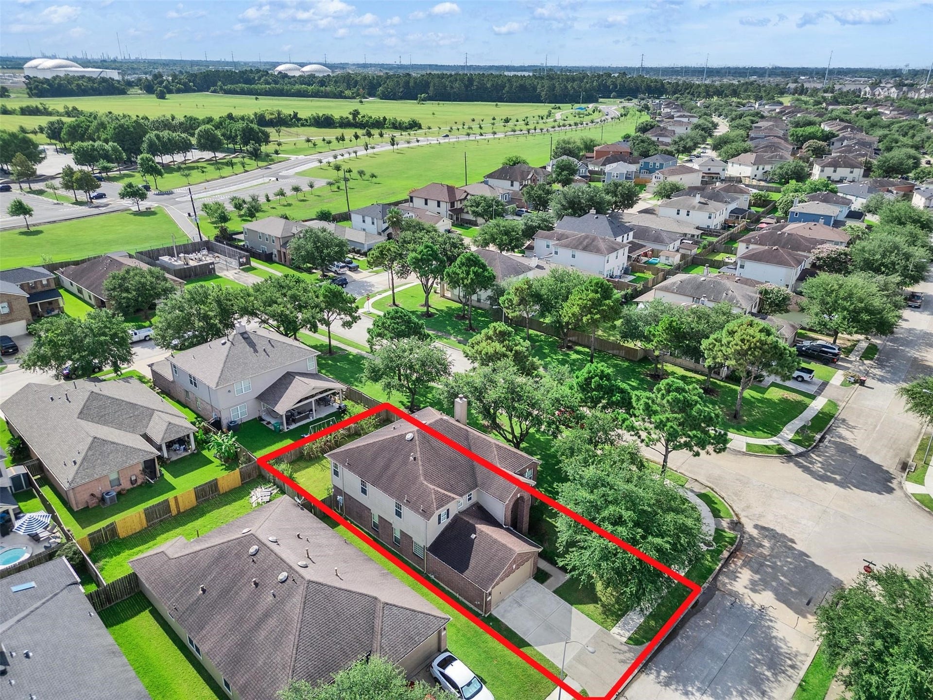 6902 Oleander Grove Way, Houston, TX 77049 6902 Oleander Grove Way, Houston, TX 77049