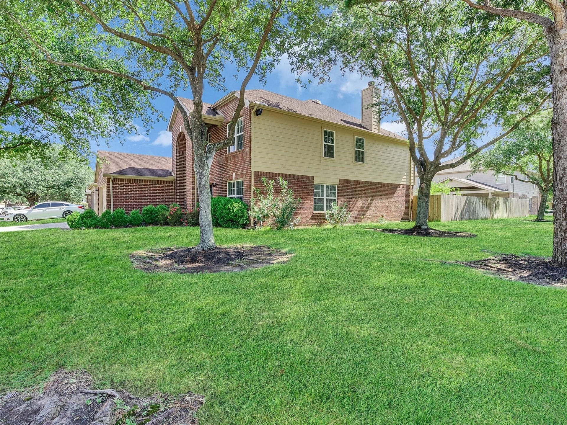 6902 Oleander Grove Way, Houston, TX 77049 6902 Oleander Grove Way, Houston, TX 77049