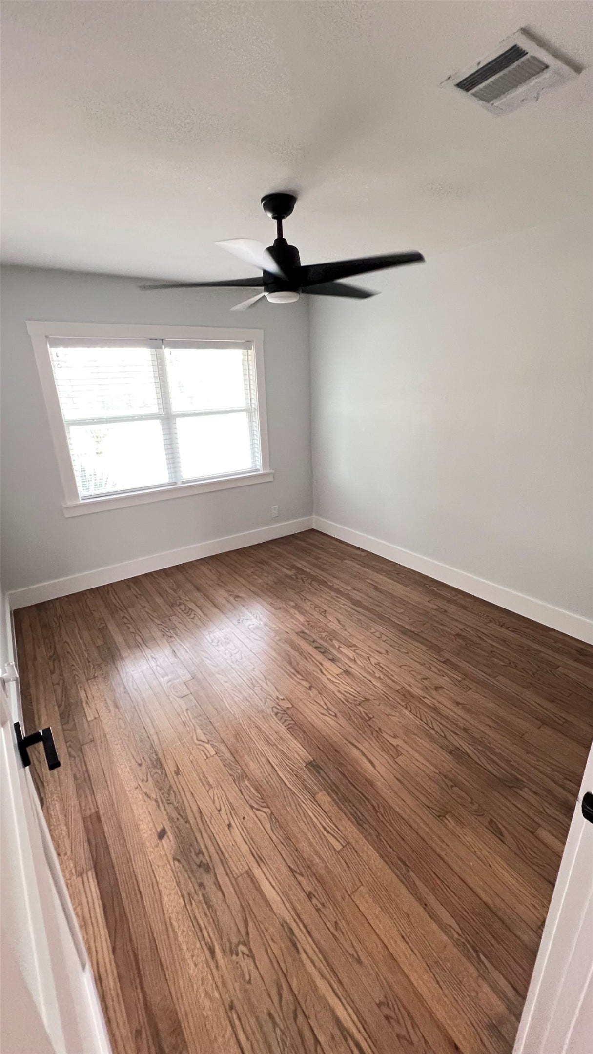 105 E Rocky Creek Road, Houston, TX 77076 105 E Rocky Creek Road, Houston, TX 77076