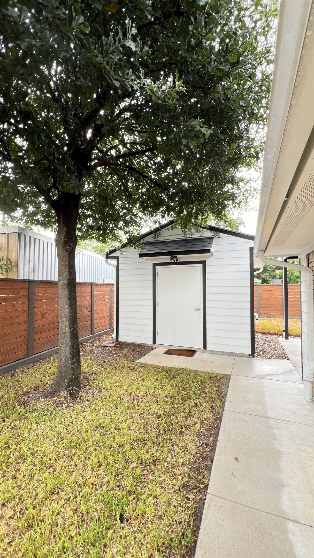 105 E Rocky Creek Road, Houston, TX 77076 105 E Rocky Creek Road, Houston, TX 77076