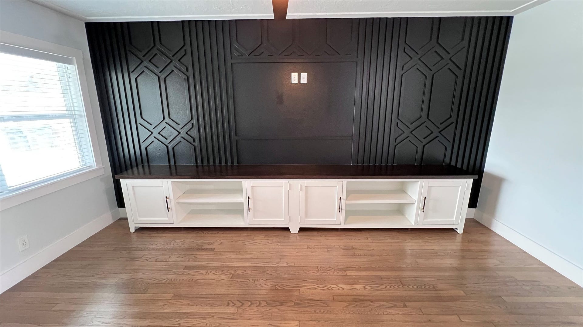 105 E Rocky Creek Road, Houston, TX 77076 105 E Rocky Creek Road, Houston, TX 77076