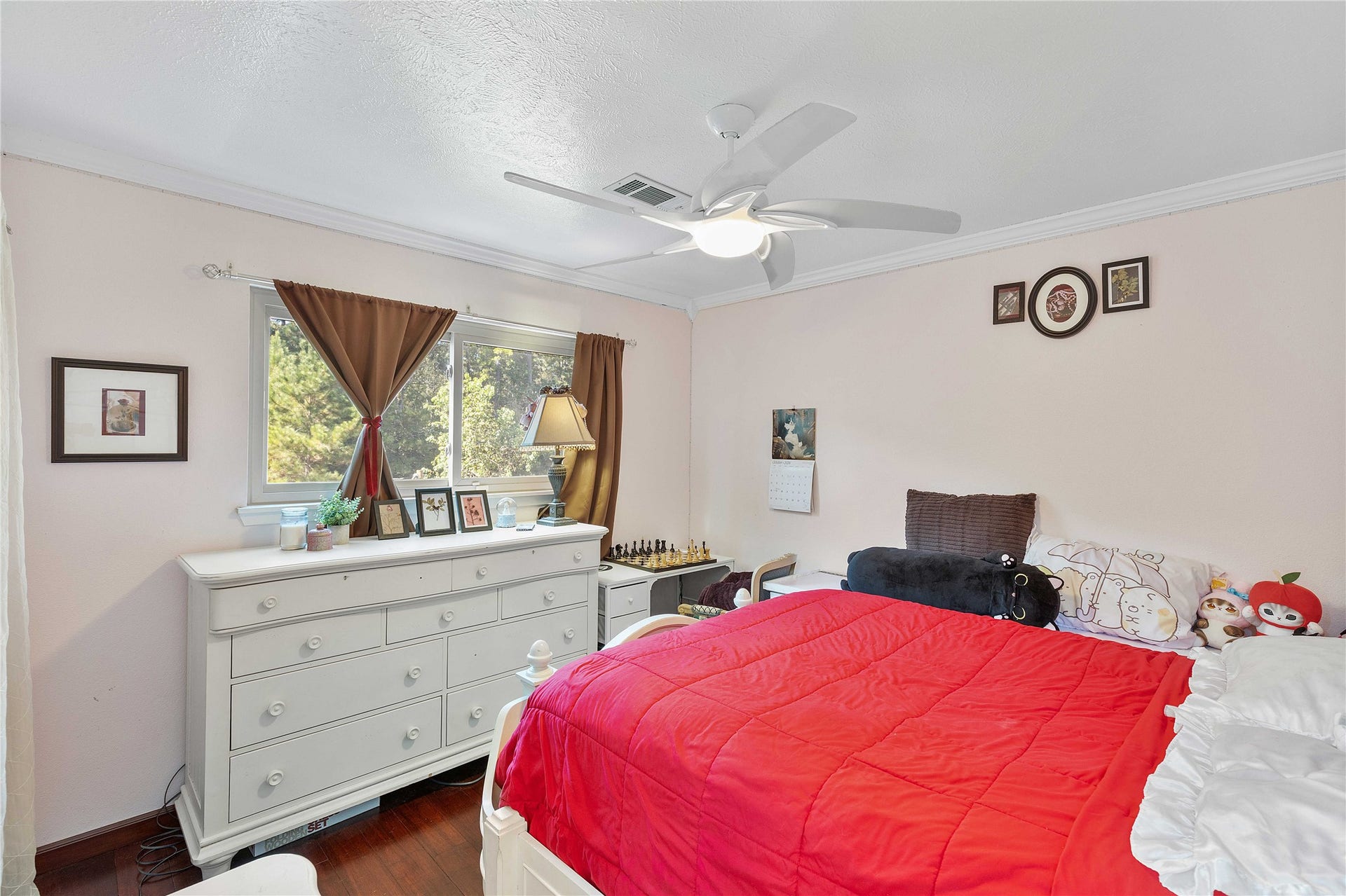 The other bedroom upstairs