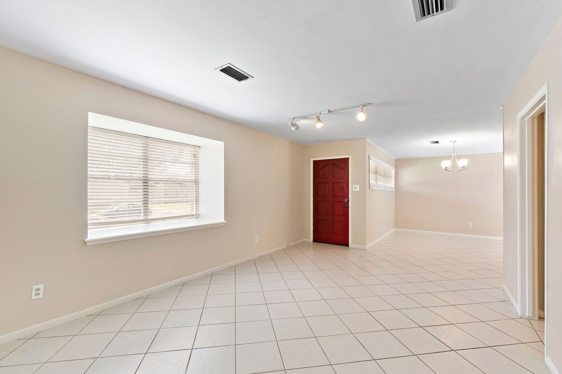 5811 White Hart Run, Houston, TX 77084 5811 White Hart Run, Houston, TX 77084