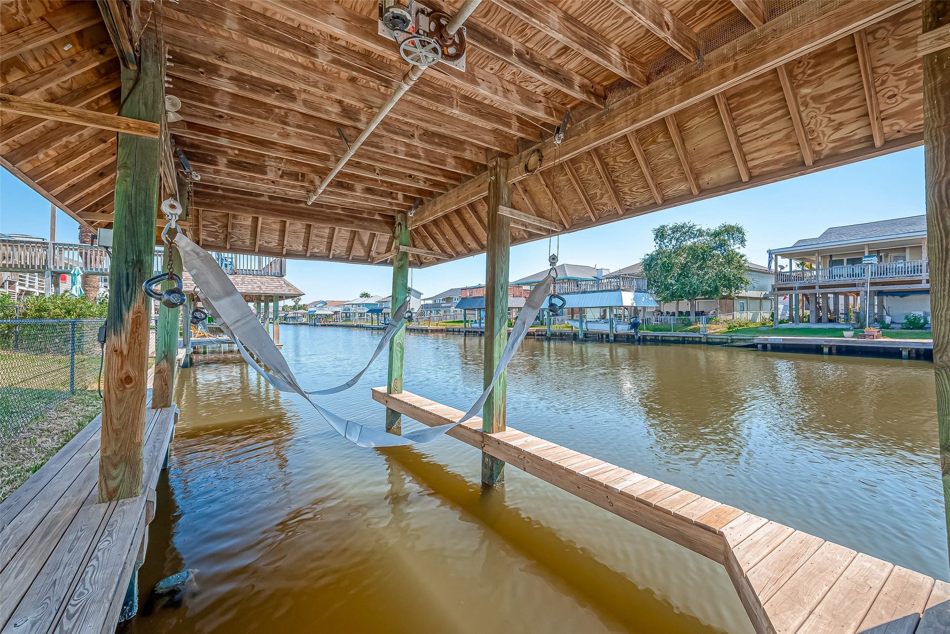 976 Bonita Street, Bayou Vista, TX 77563 976 Bonita Street, Bayou Vista, TX 77563
