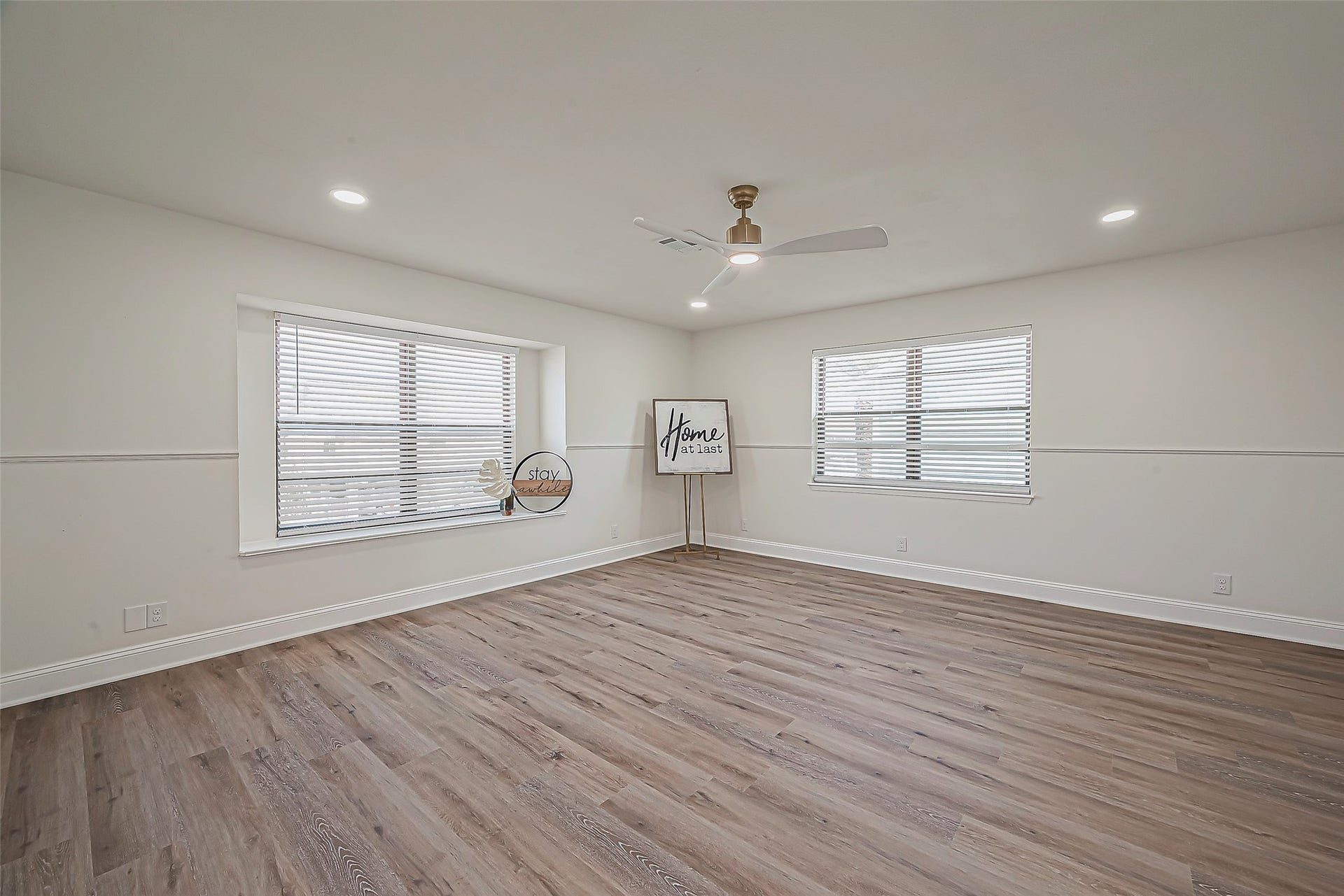 976 Bonita Street, Bayou Vista, TX 77563 976 Bonita Street, Bayou Vista, TX 77563