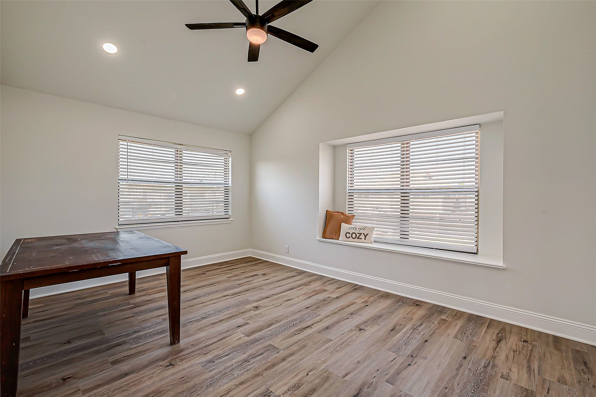 976 Bonita Street, Bayou Vista, TX 77563 976 Bonita Street, Bayou Vista, TX 77563