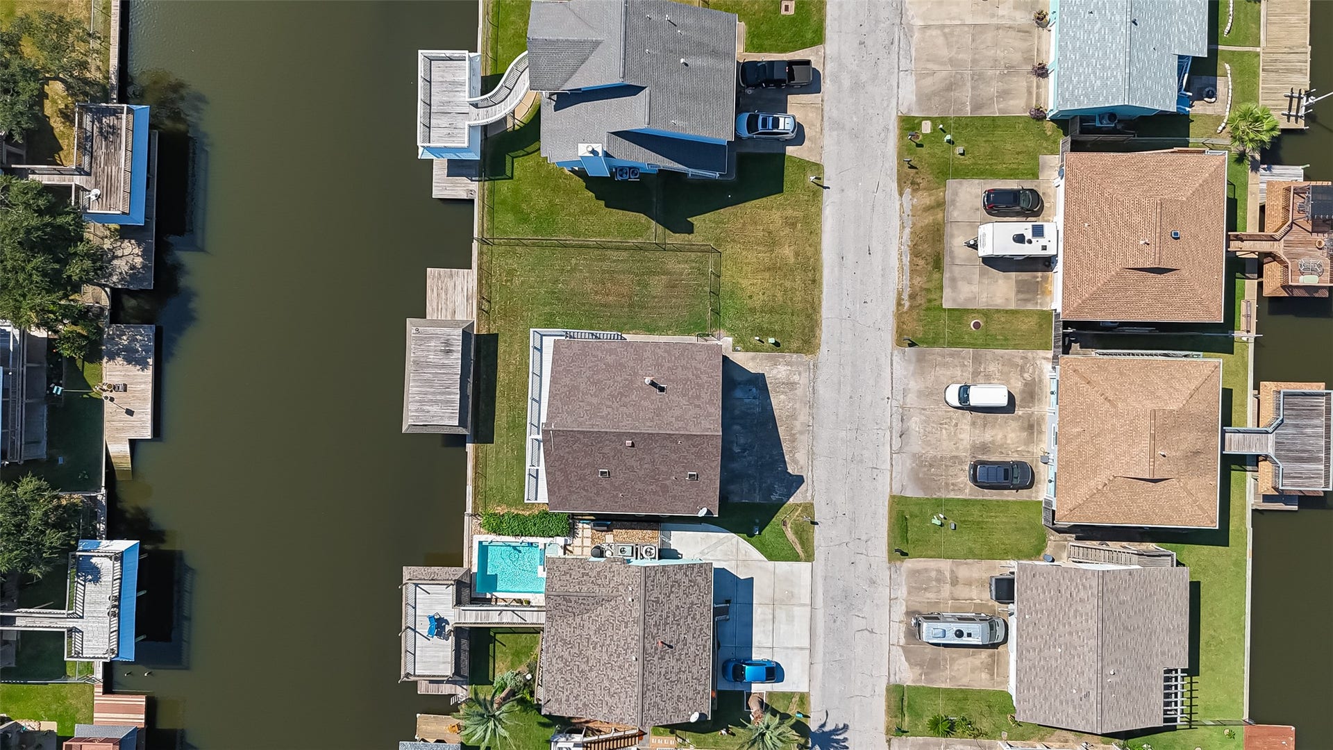 976 Bonita Street, Bayou Vista, TX 77563 976 Bonita Street, Bayou Vista, TX 77563