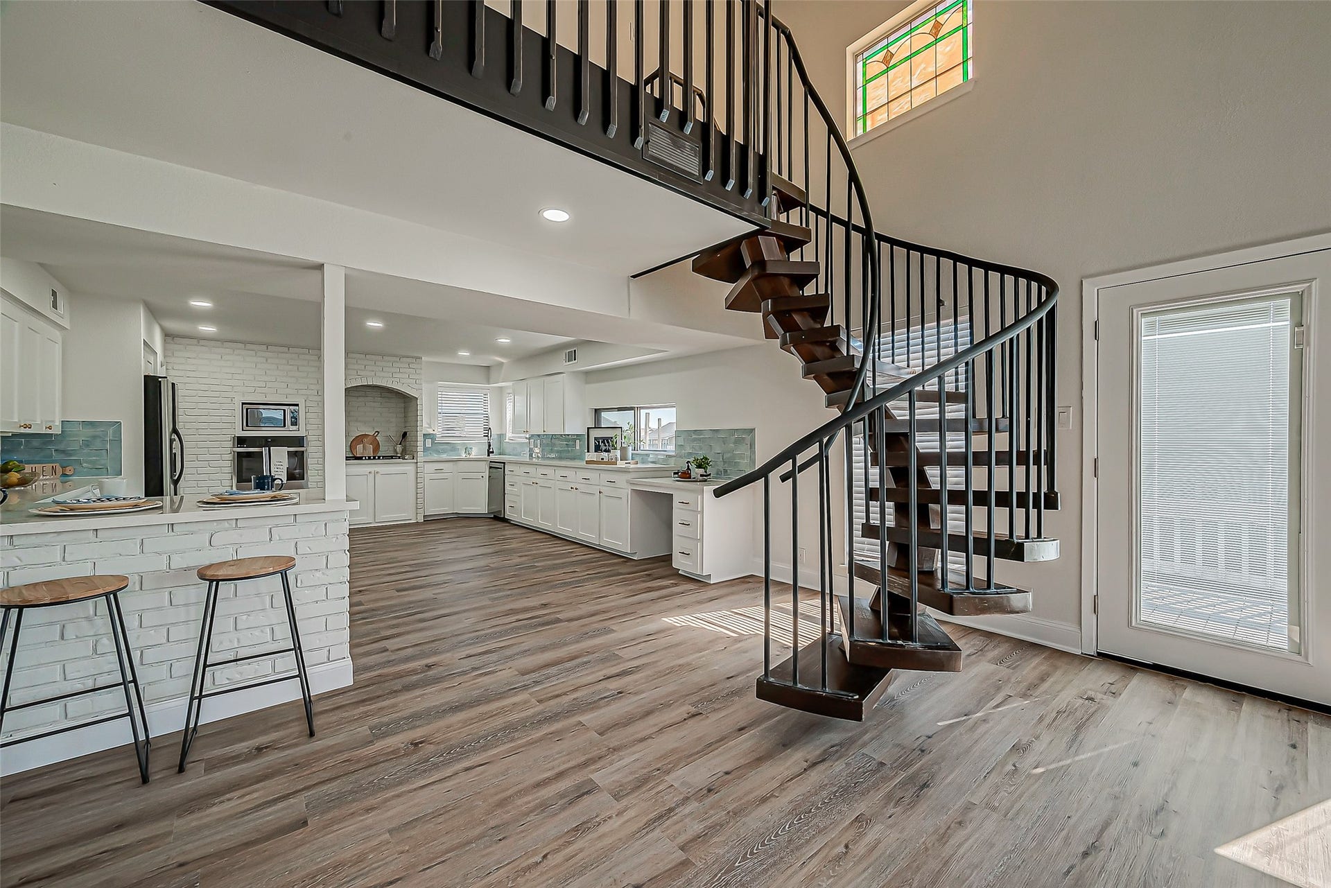 976 Bonita Street, Bayou Vista, TX 77563 976 Bonita Street, Bayou Vista, TX 77563
