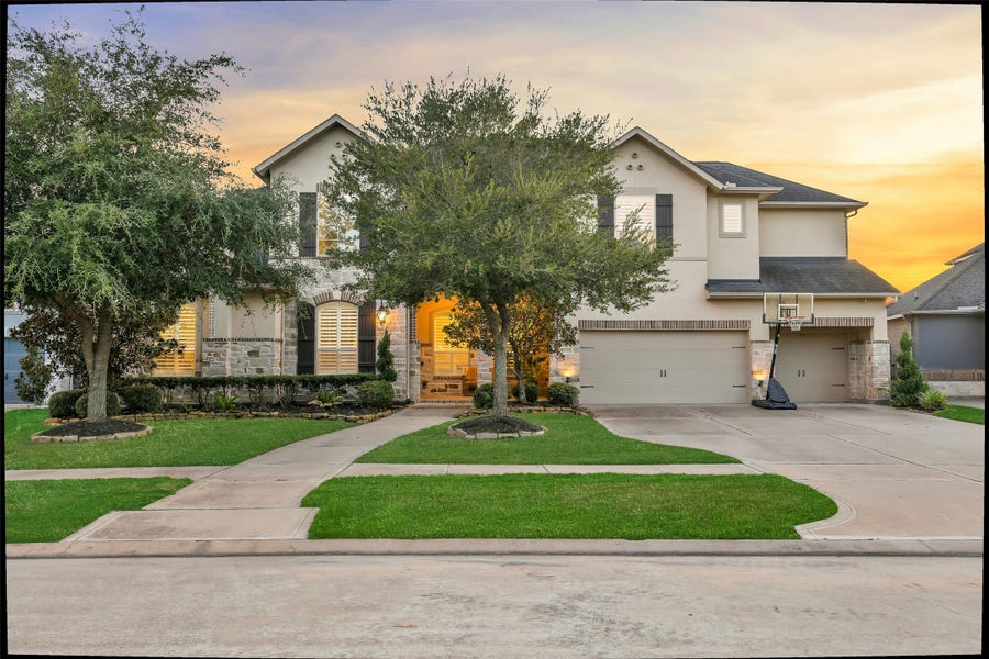 Property photo for 28310 Island Manor Lane, Fulshear, TX