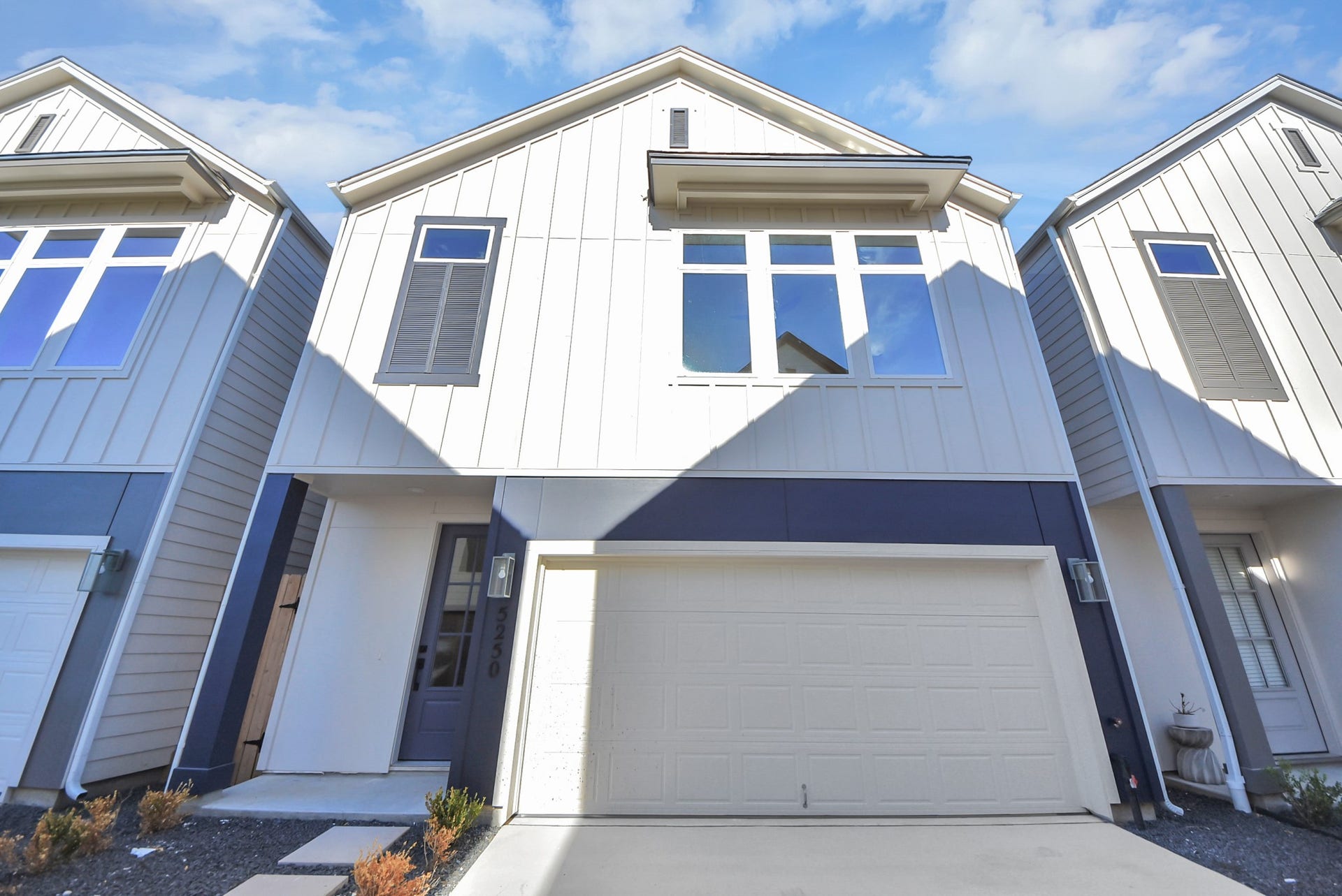 5250 Texas Street, Houston, TX 77011