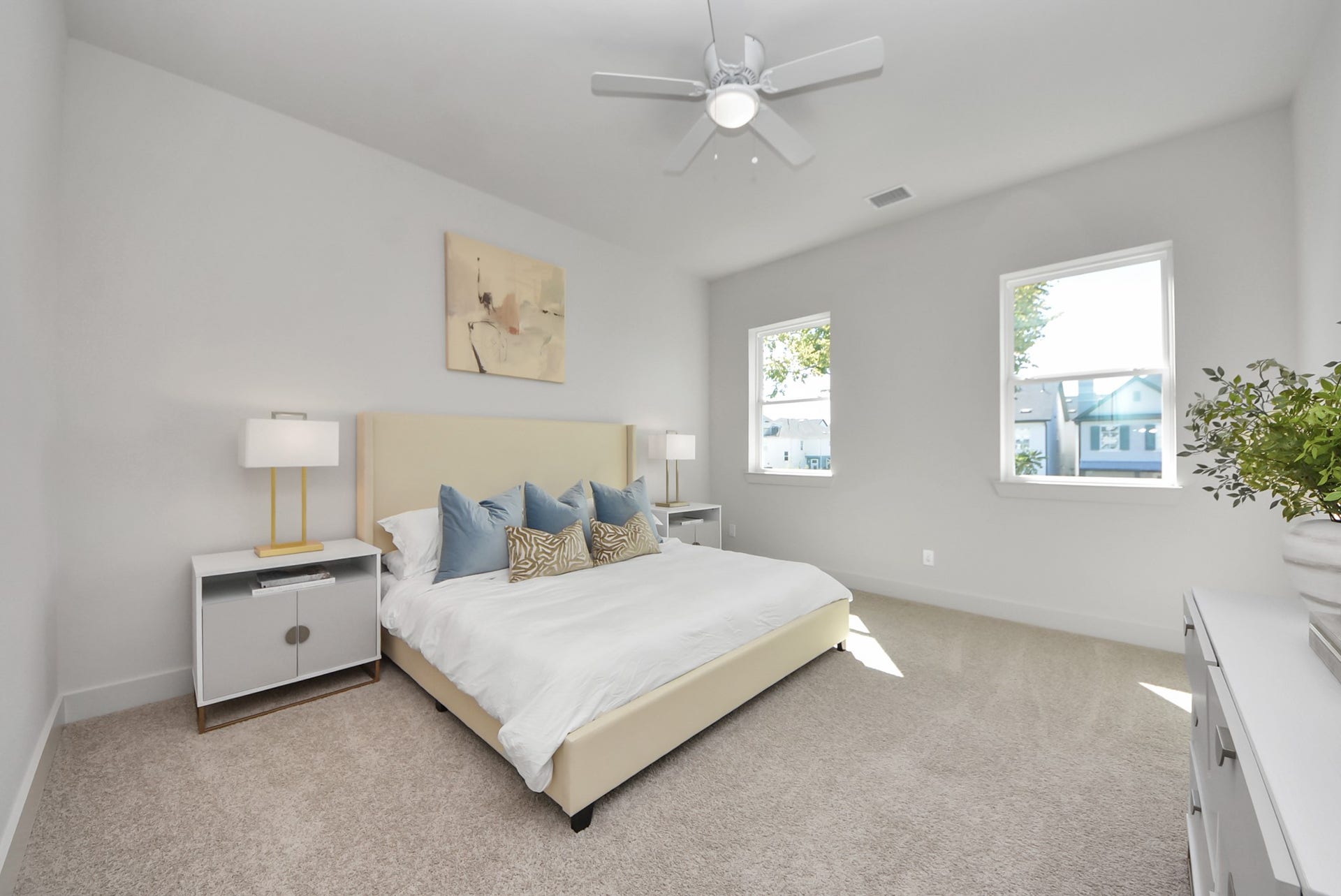 5250 Texas Street, Houston, TX 77011