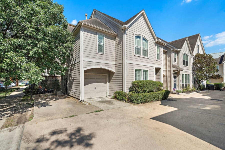 Property photo for 2915 Chenevert Street, Houston, TX
