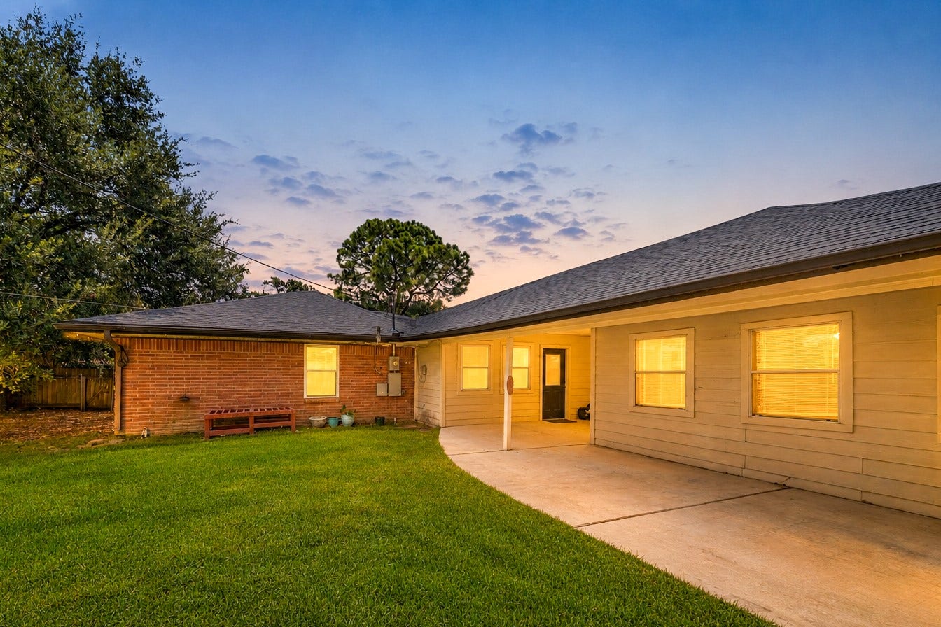 5262 Briarbend Drive, Houston, TX 77096 5262 Briarbend Drive, Houston, TX 77096
