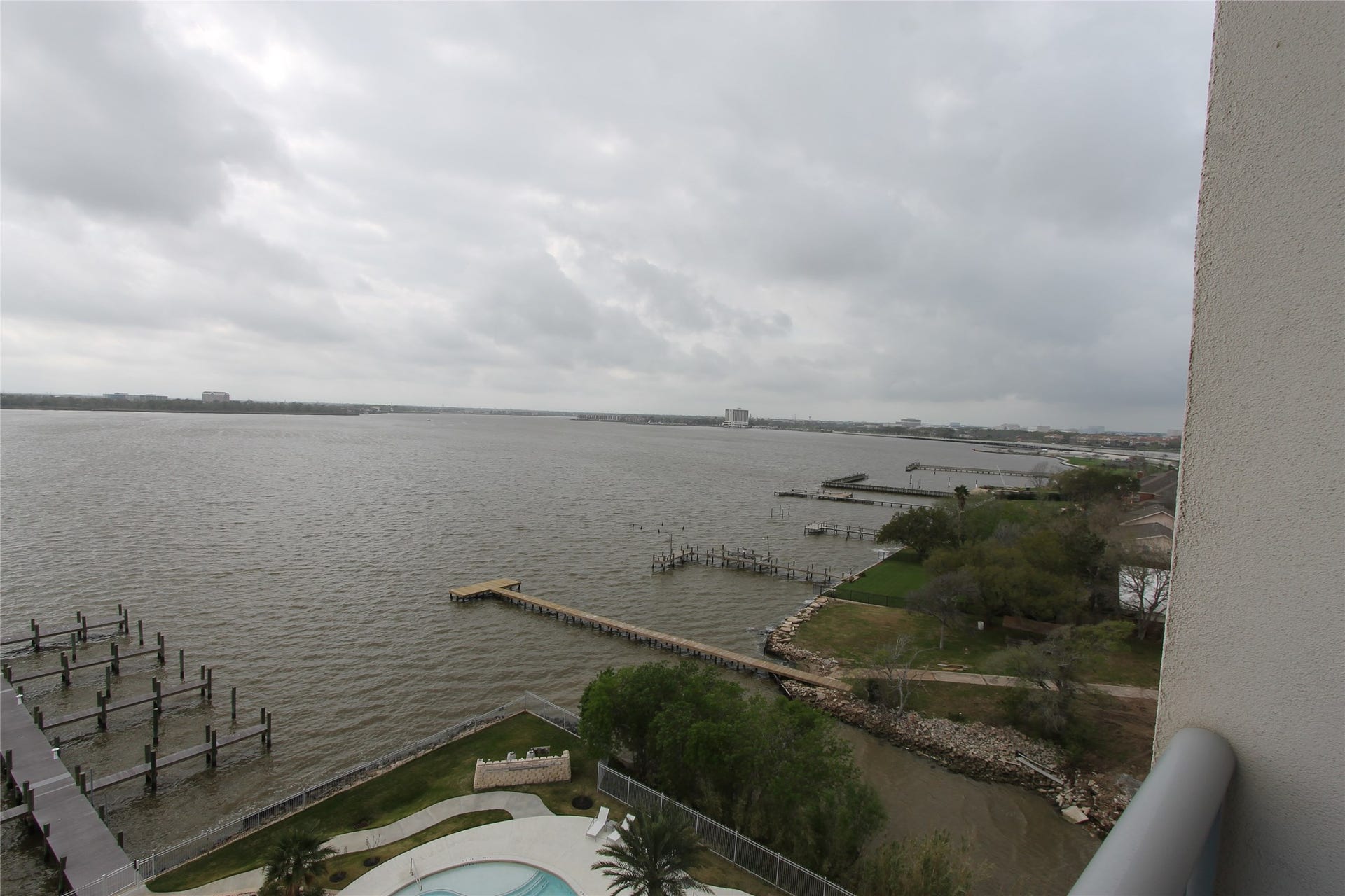 4821 Nasa Pkwy, #6SE, Seabrook, TX 77586 4821 Nasa Pkwy, #6SE, Seabrook, TX 77586
