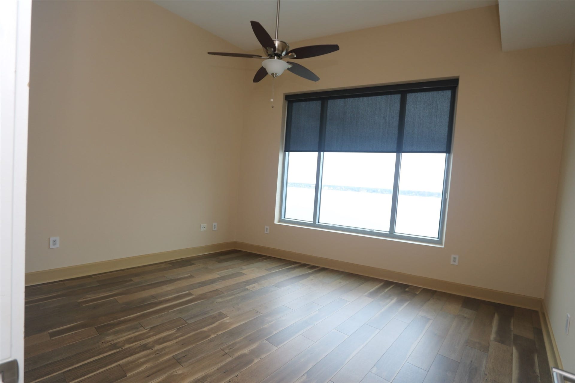 4821 Nasa Pkwy, #6SE, Seabrook, TX 77586 4821 Nasa Pkwy, #6SE, Seabrook, TX 77586