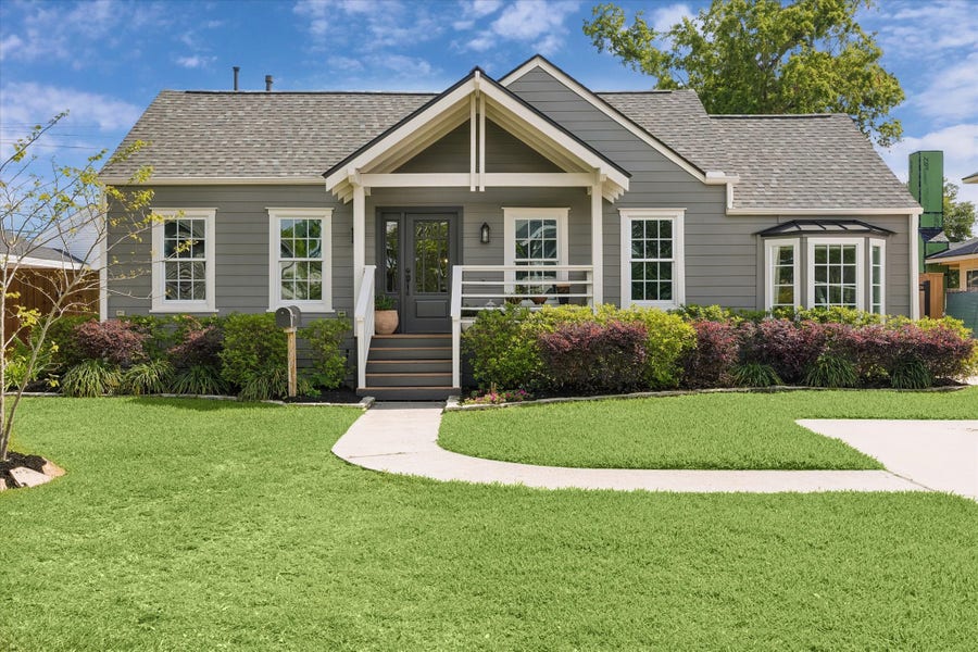 Property photo for 729 Sue Barnett Drive, Houston, TX