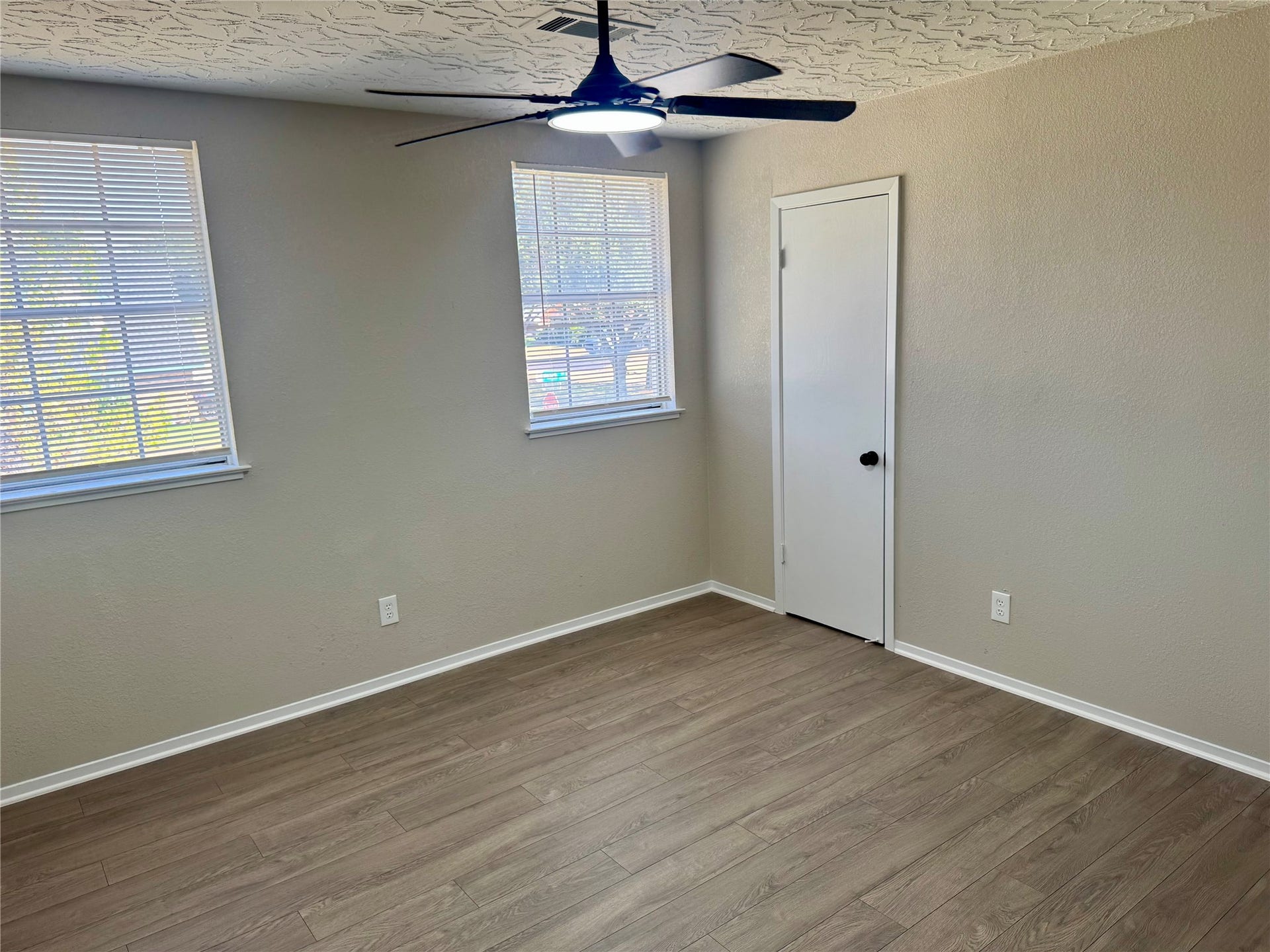 2718 Peach Lane, Pasadena, TX 77502 4TH BEDROOM UP