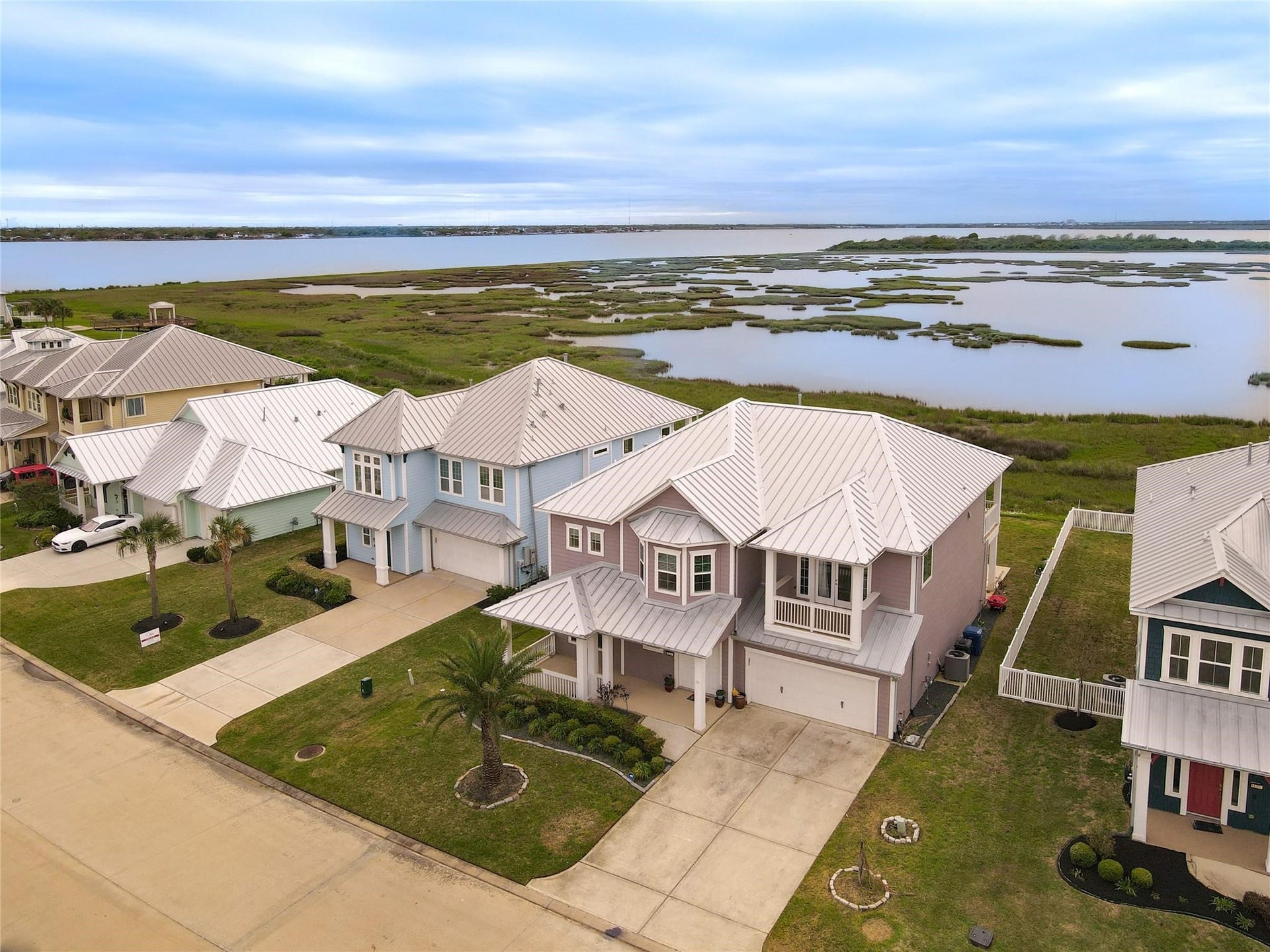 5126 Allen Cay Drive, Texas City, TX 77590 5126 Allen Cay Drive, Texas City, TX 77590