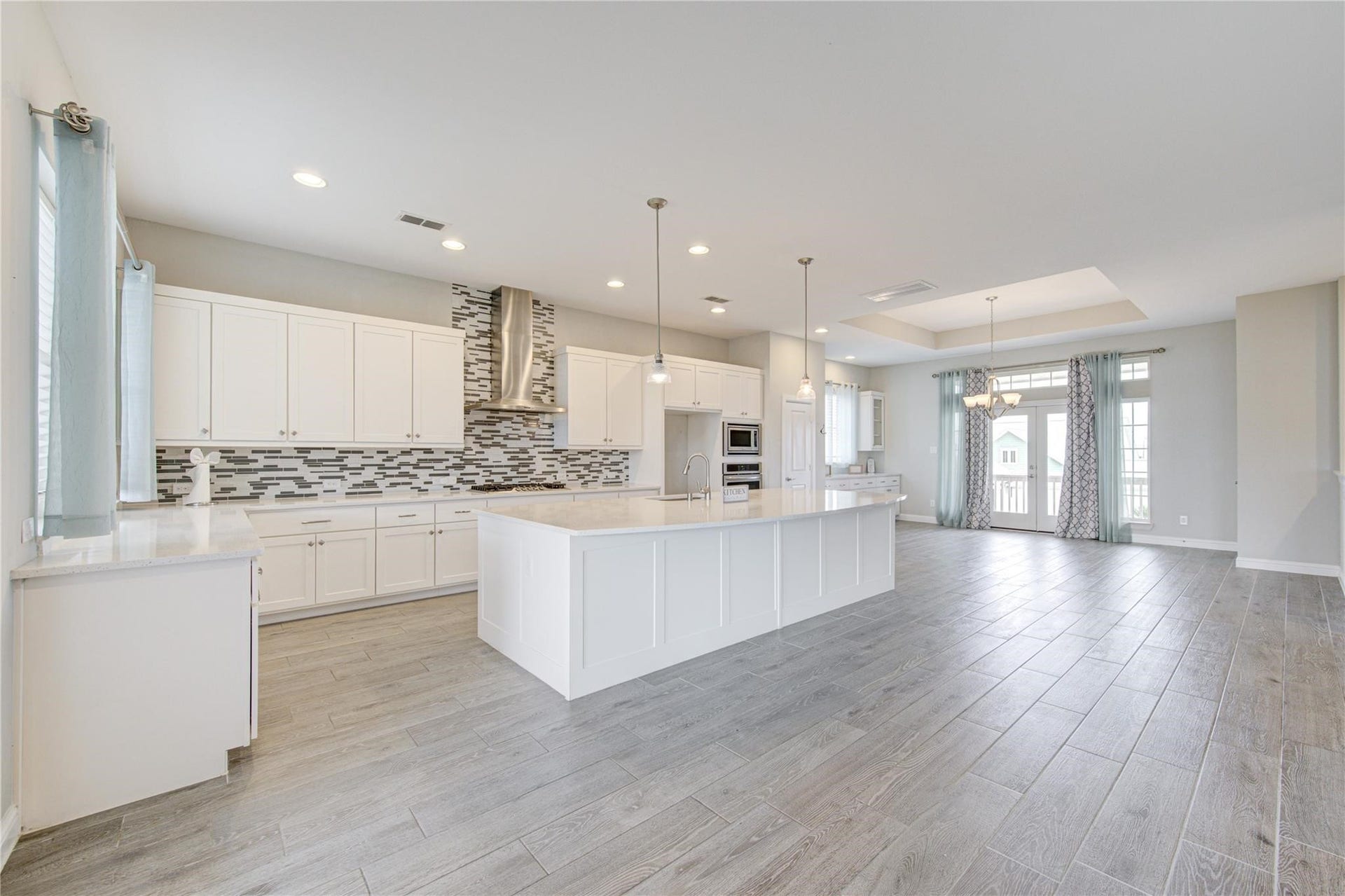 5126 Allen Cay Drive, Texas City, TX 77590 5126 Allen Cay Drive, Texas City, TX 77590