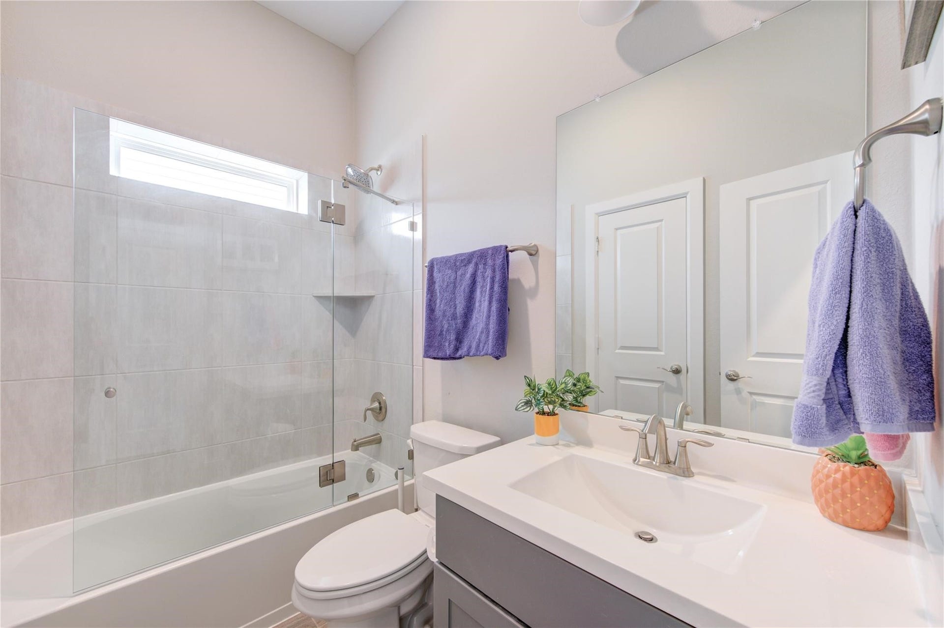 5126 Allen Cay Drive, Texas City, TX 77590 5126 Allen Cay Drive, Texas City, TX 77590