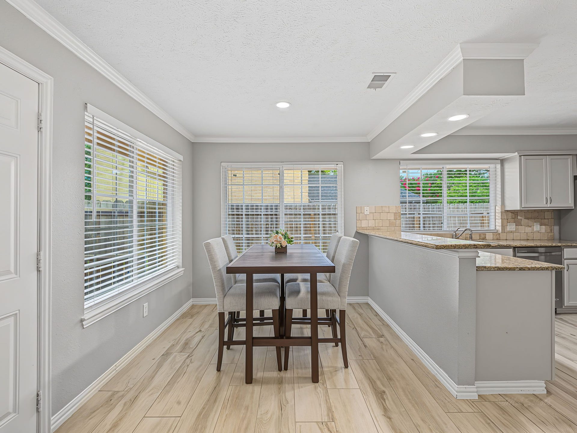 2519 Williams Grant Street, Sugar Land, TX 77479 2519 Williams Grant Street, Sugar Land, TX 77479