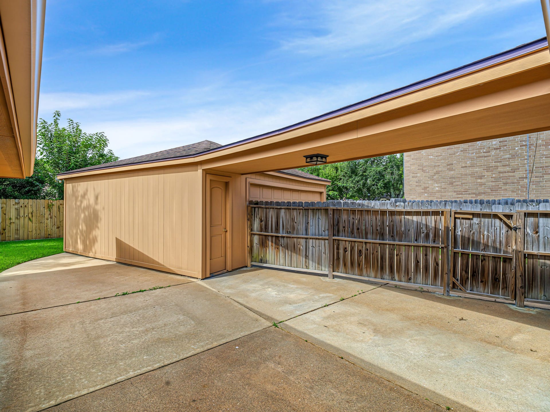 2519 Williams Grant Street, Sugar Land, TX 77479 2519 Williams Grant Street, Sugar Land, TX 77479