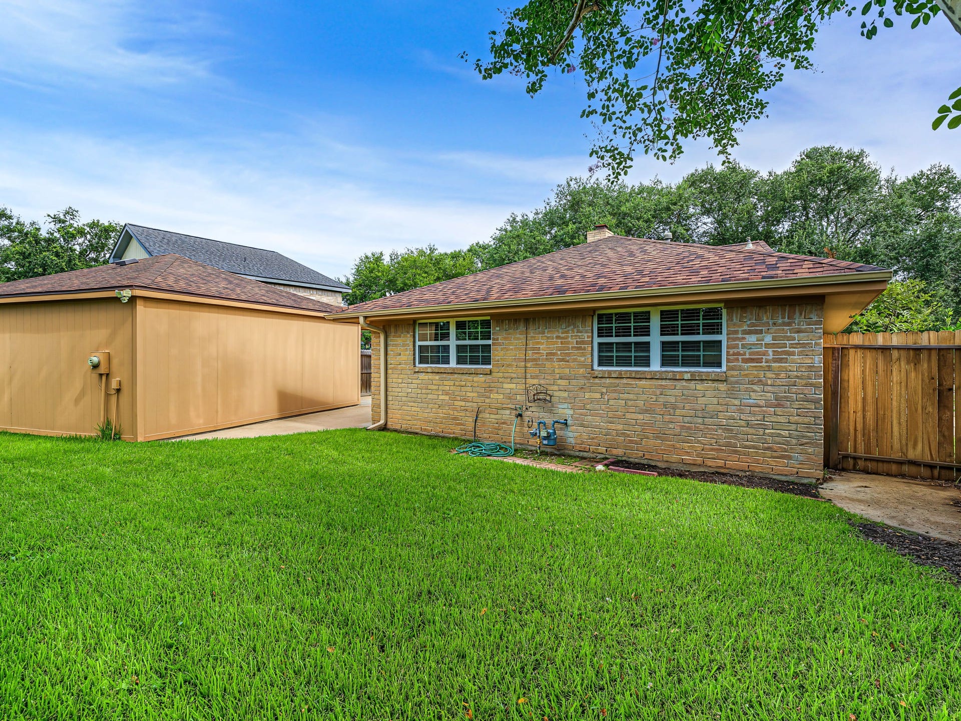 2519 Williams Grant Street, Sugar Land, TX 77479 2519 Williams Grant Street, Sugar Land, TX 77479